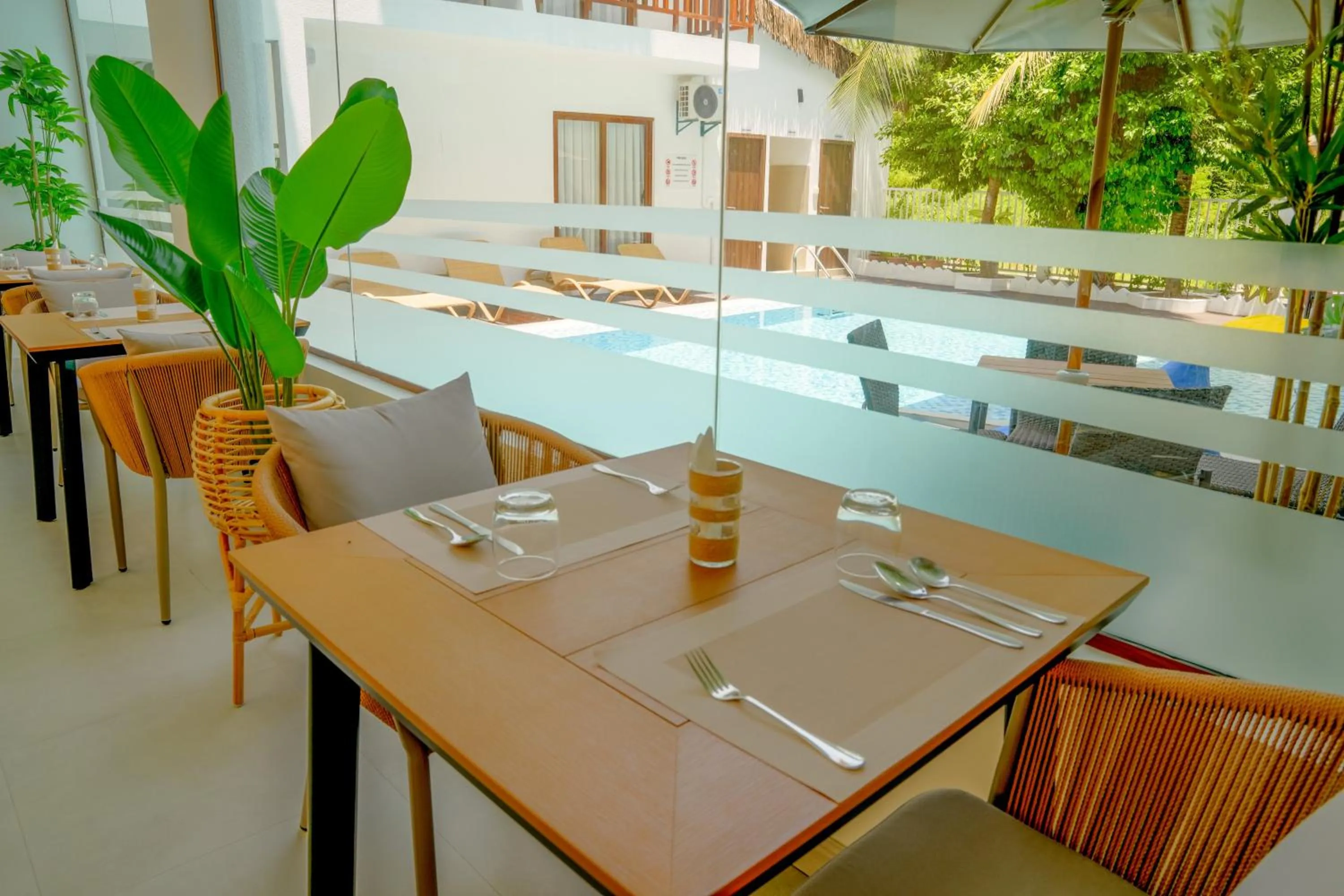 Restaurant/places to eat in Cocomo Maldives