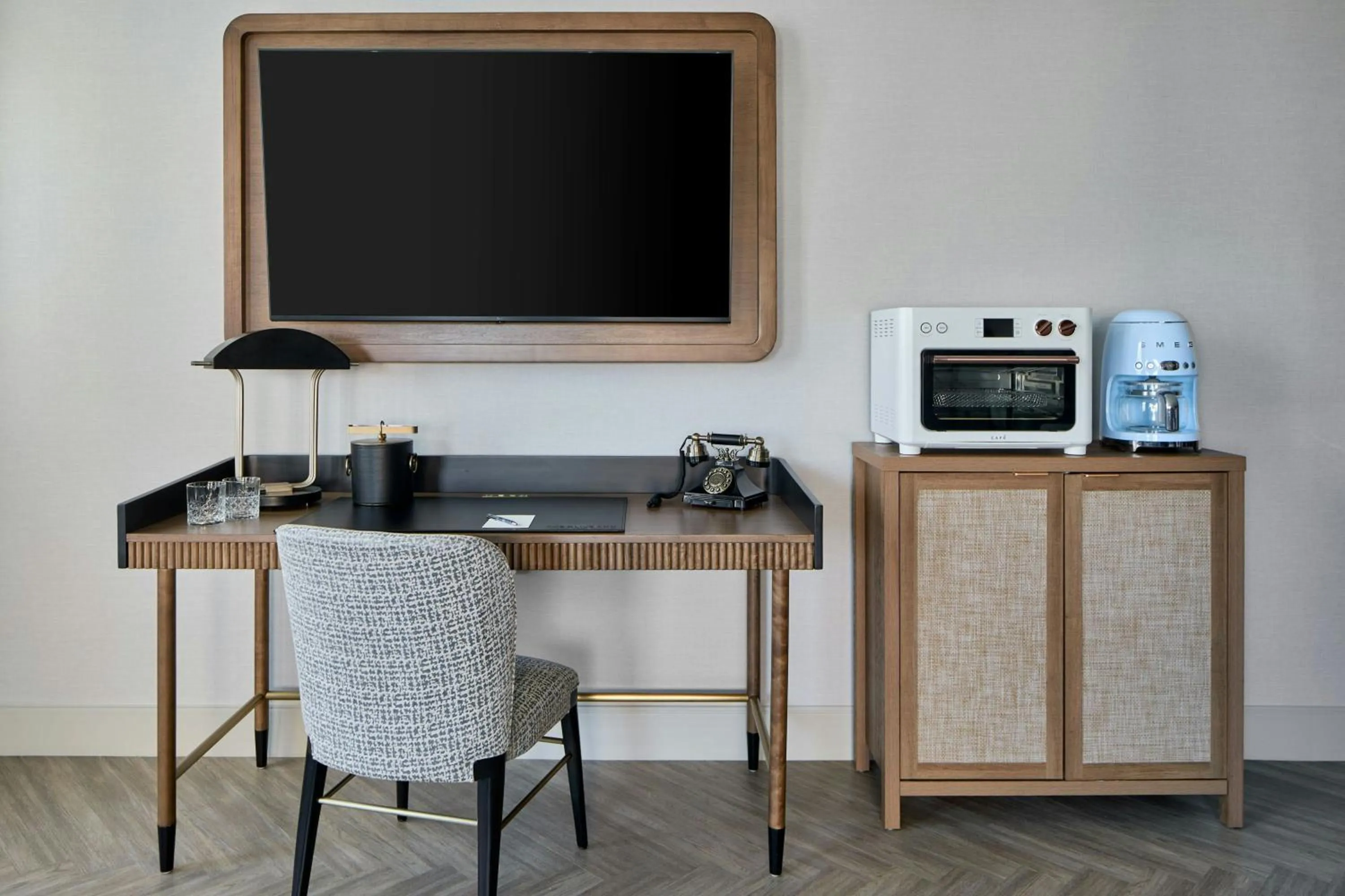 Photo of the whole room in The Olive Ann Hotel, Grand Forks, a Tribute Portfolio Hotel