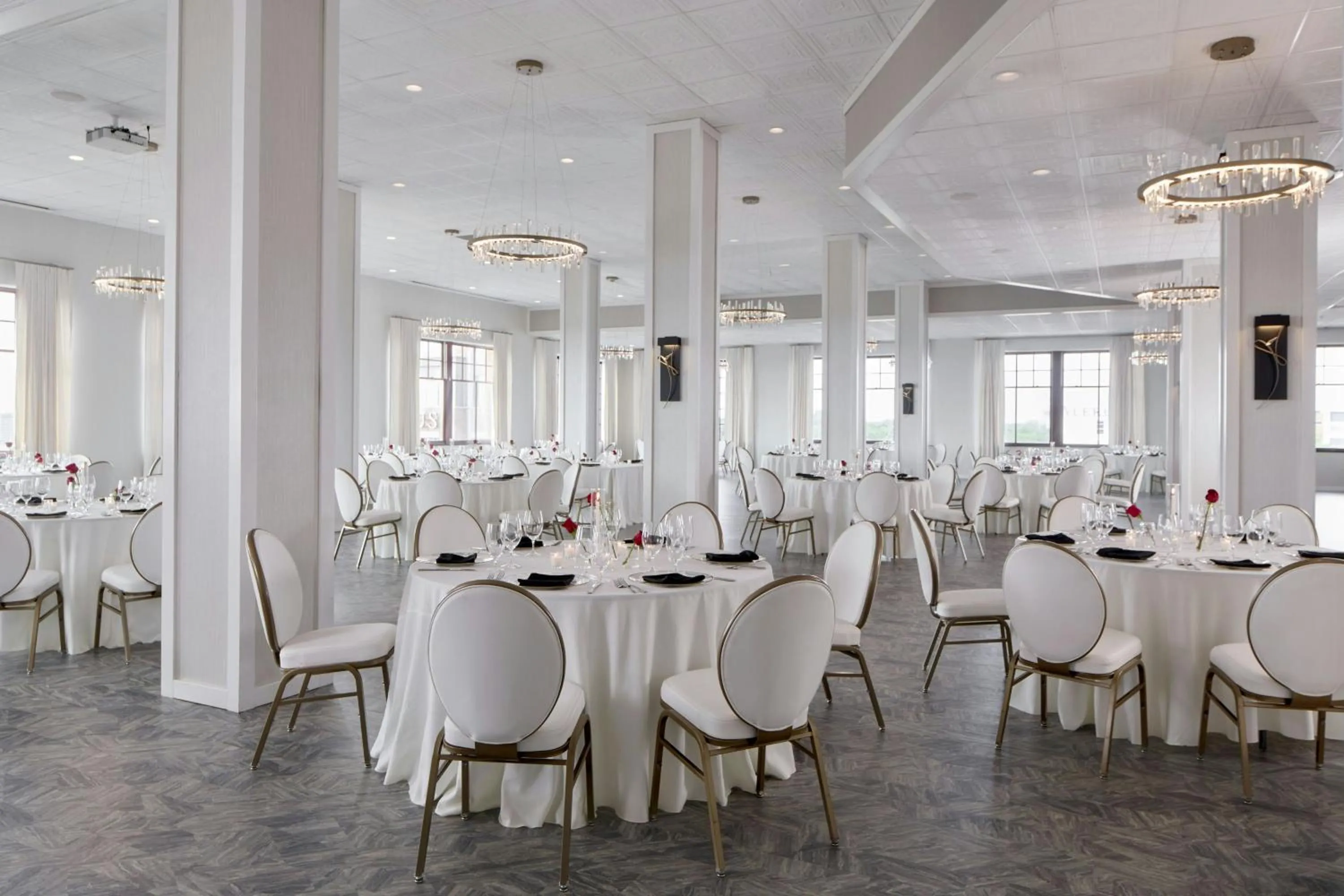 Meeting/conference room in The Olive Ann Hotel, Grand Forks, a Tribute Portfolio Hotel