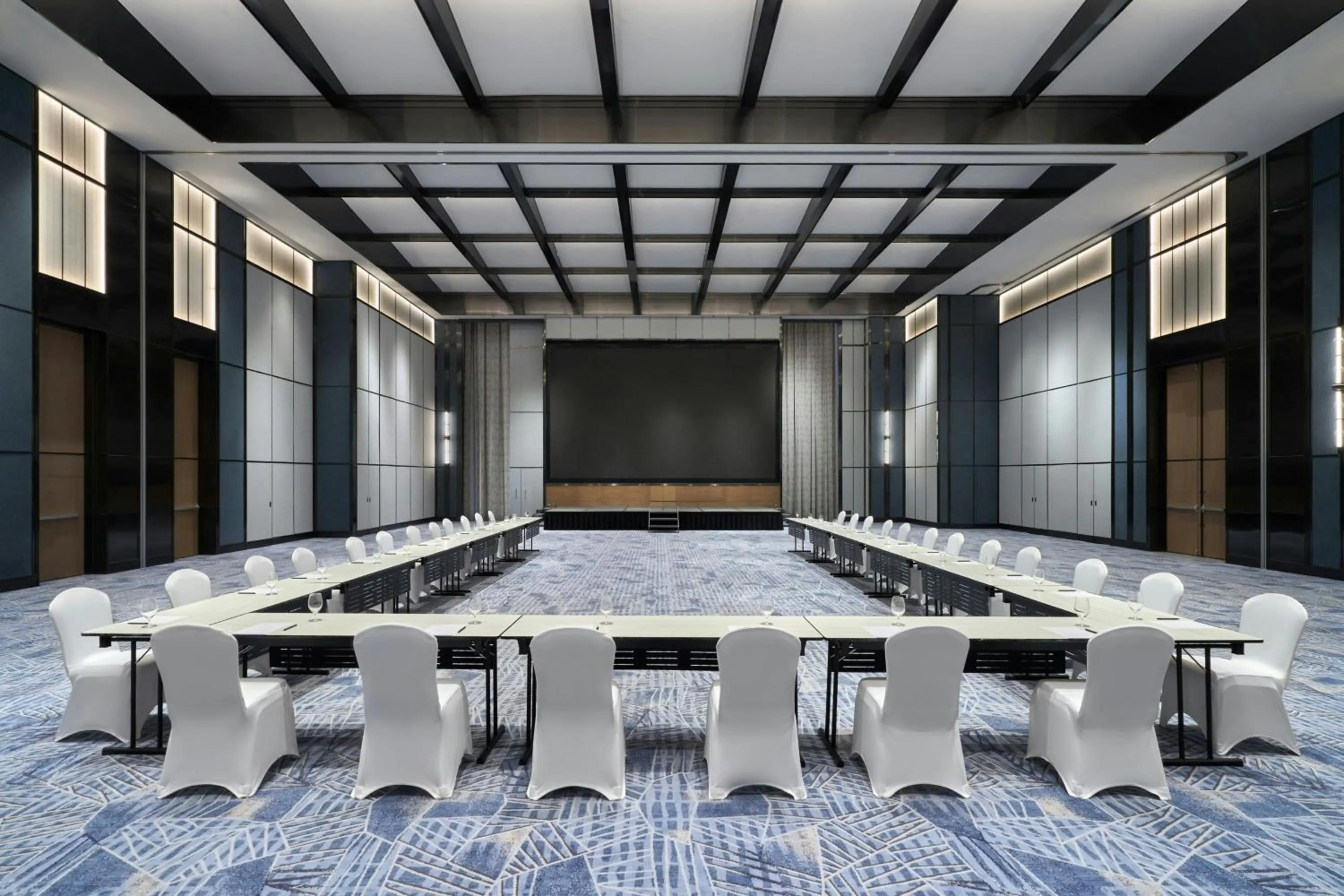Meeting/conference room in Four Points by Sheraton Ha Giang