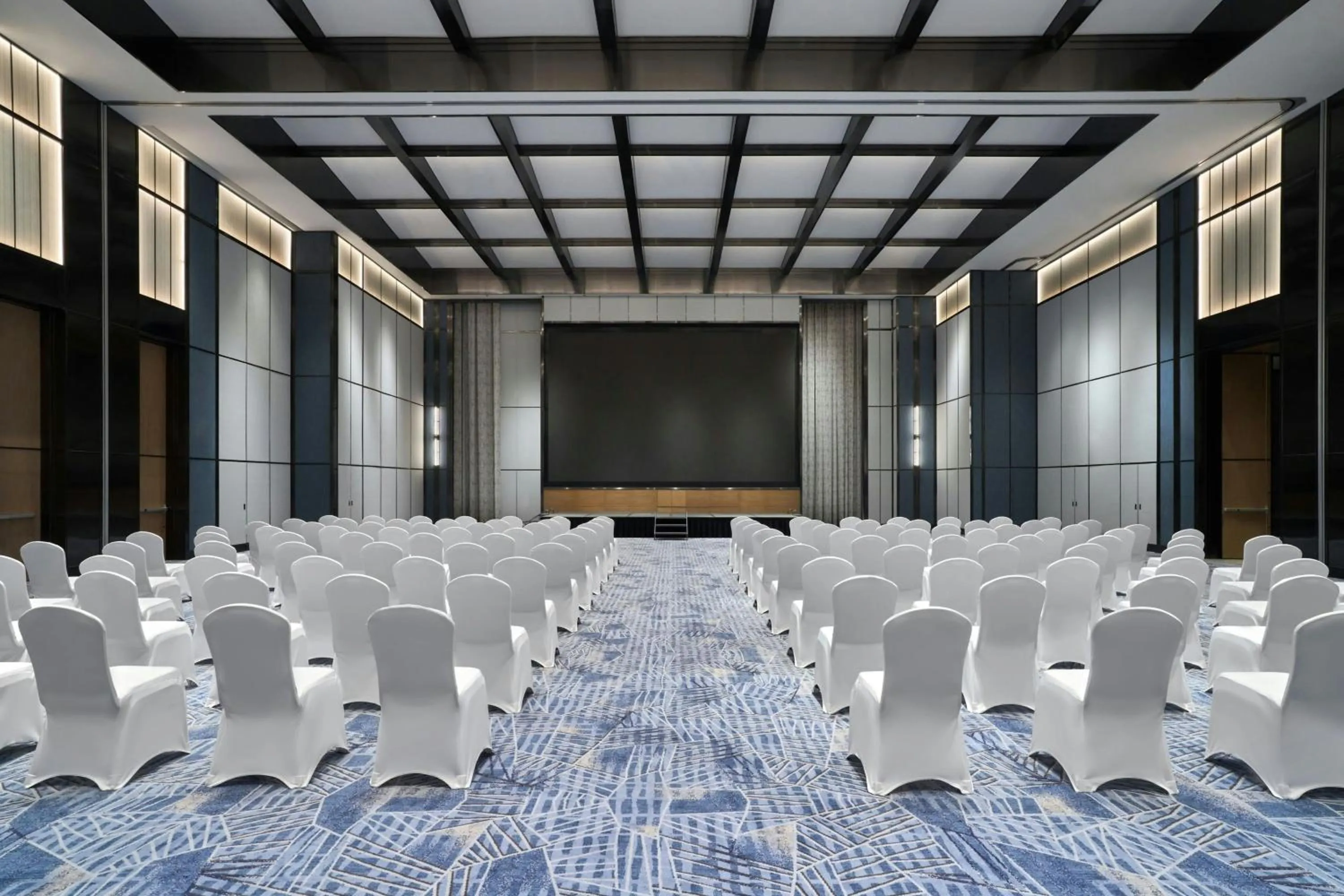 Meeting/conference room in Four Points by Sheraton Ha Giang