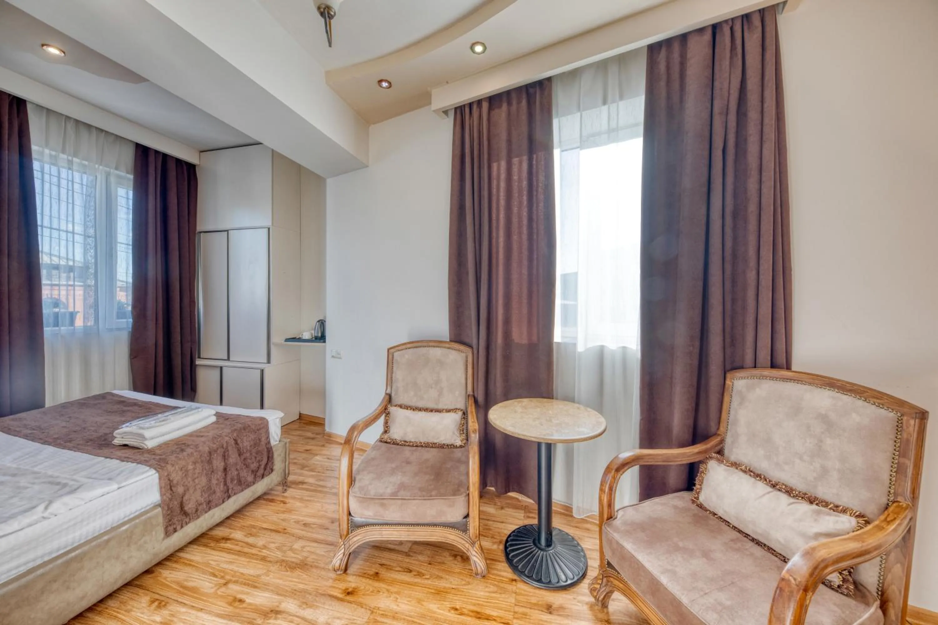 Seating area in Aleppo Hotel