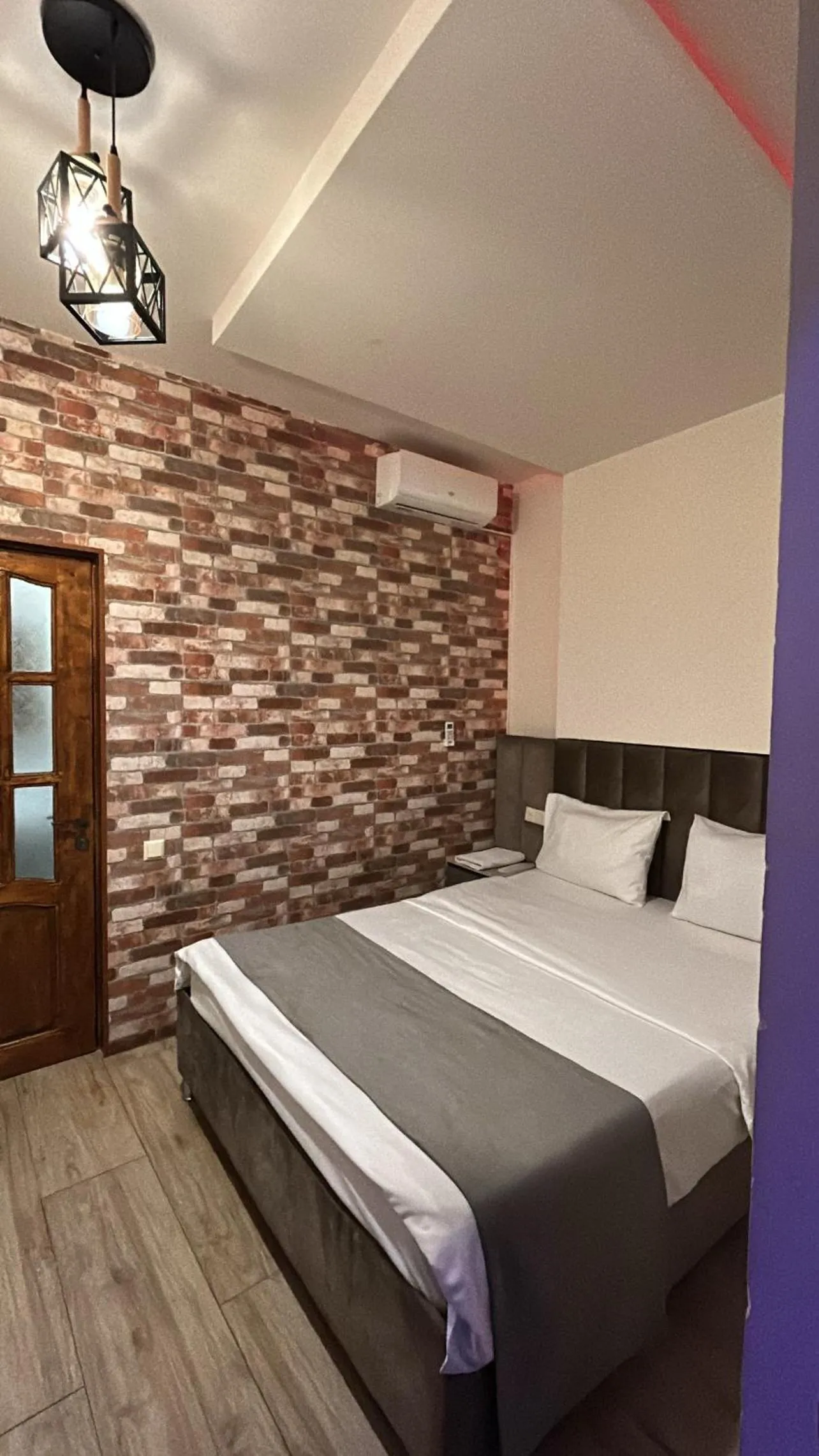 Bedroom in Aleppo Hotel