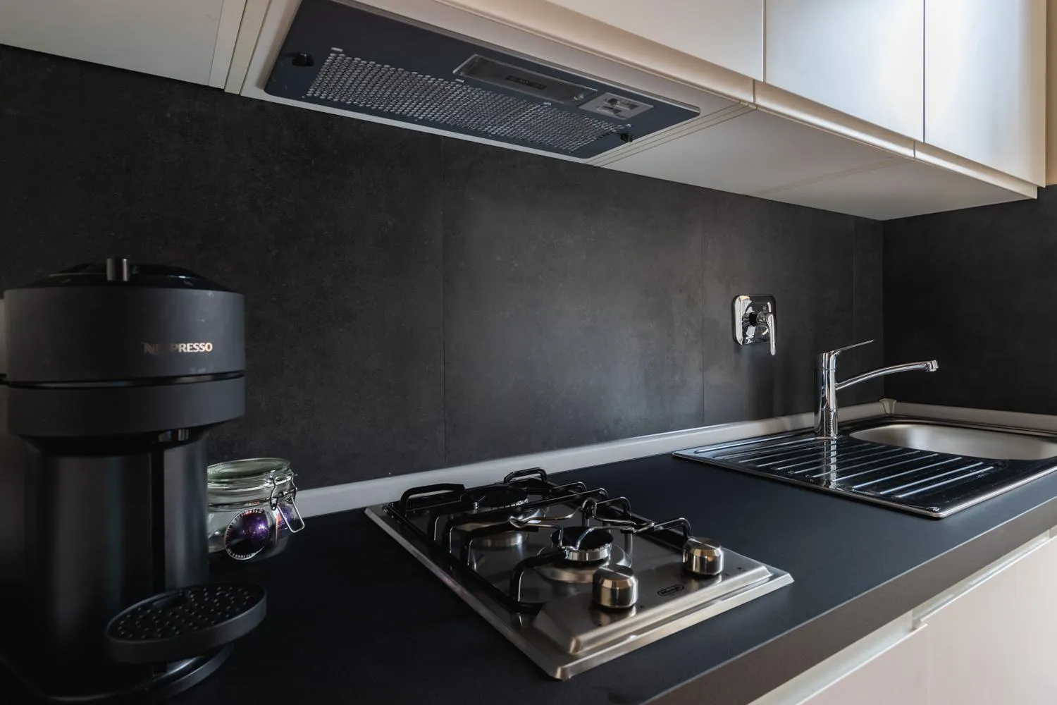 Kitchen or kitchenette in Navona 49 Luxury Suites&Apartment