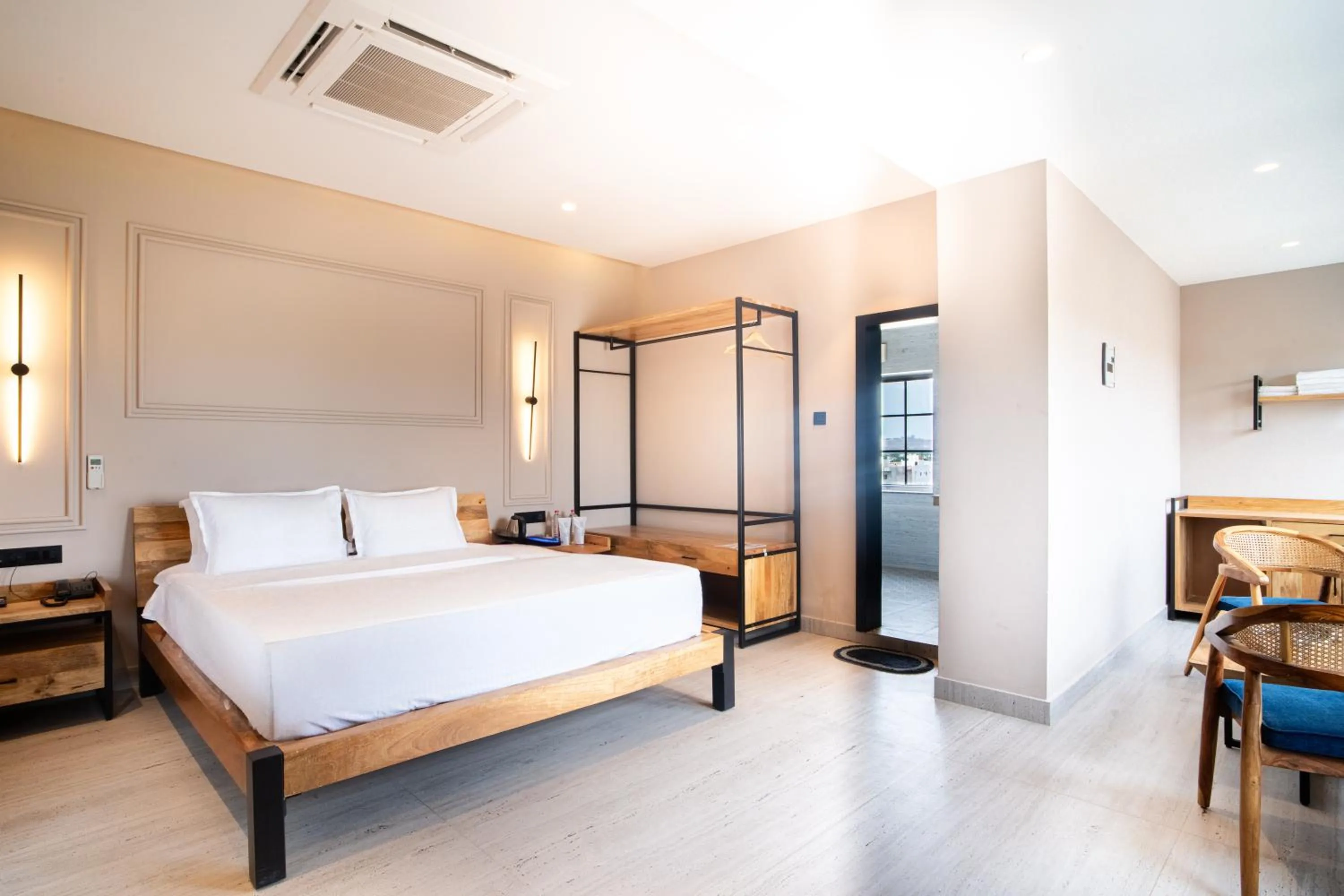 Bed in The Sky Imperial, Jodhpur