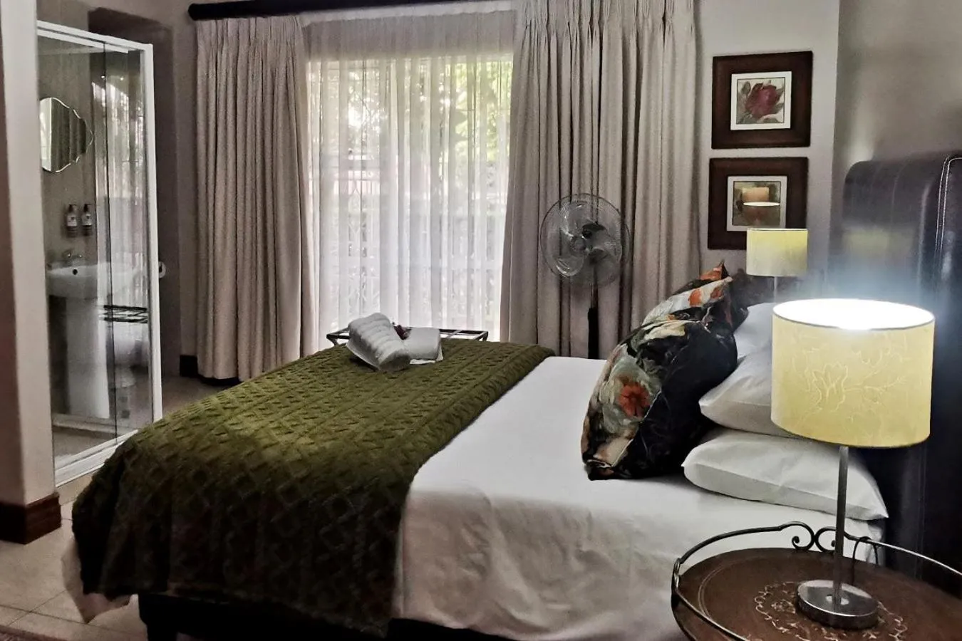 Property building, Bed in Bokmakierie Gastehuis Emalahleni Pty Ltd