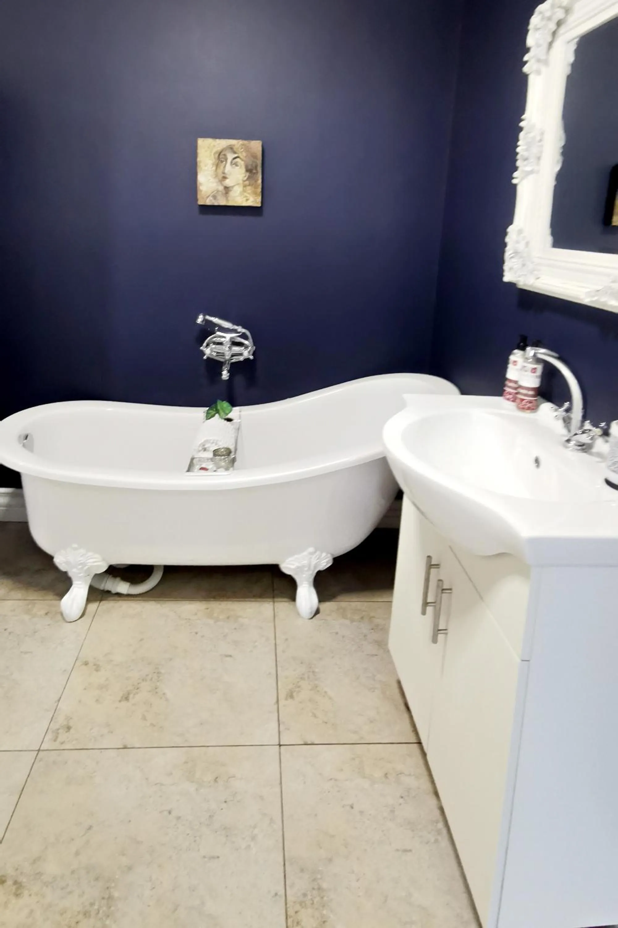 Bath in Bokmakierie Gastehuis Emalahleni Pty Ltd