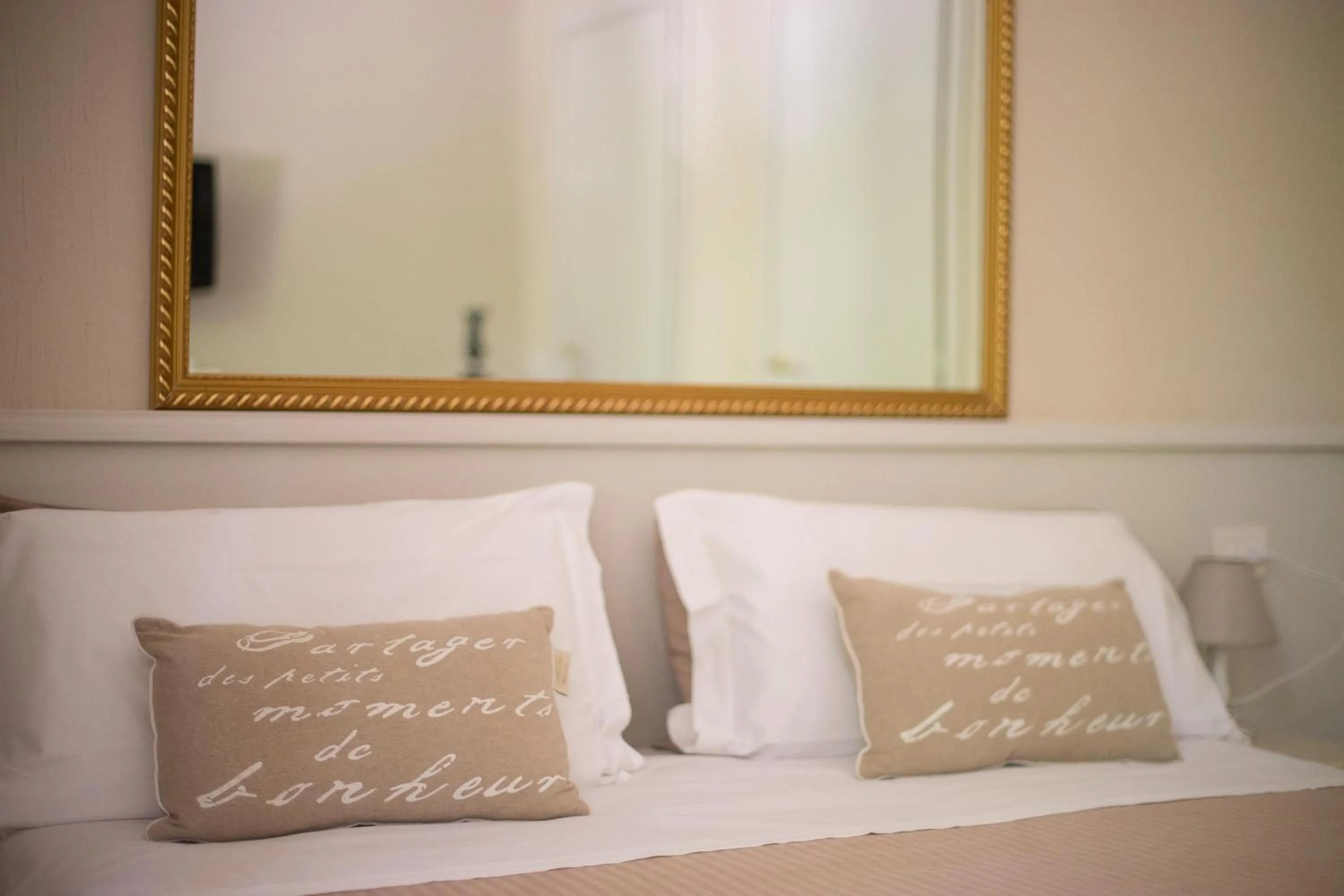 Decorative detail in B&B Le Grazie