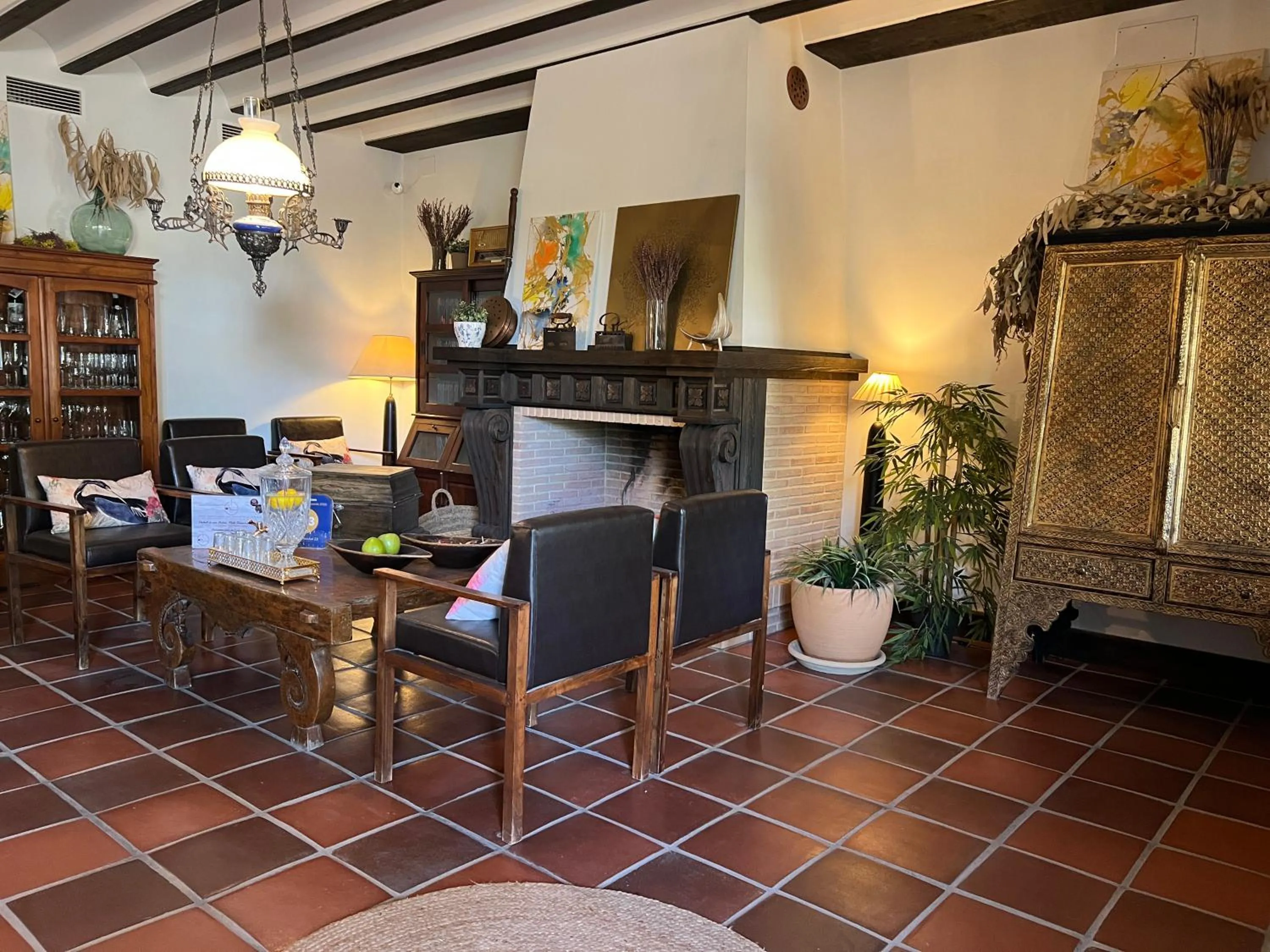 Living room in ON Acebuchal 23