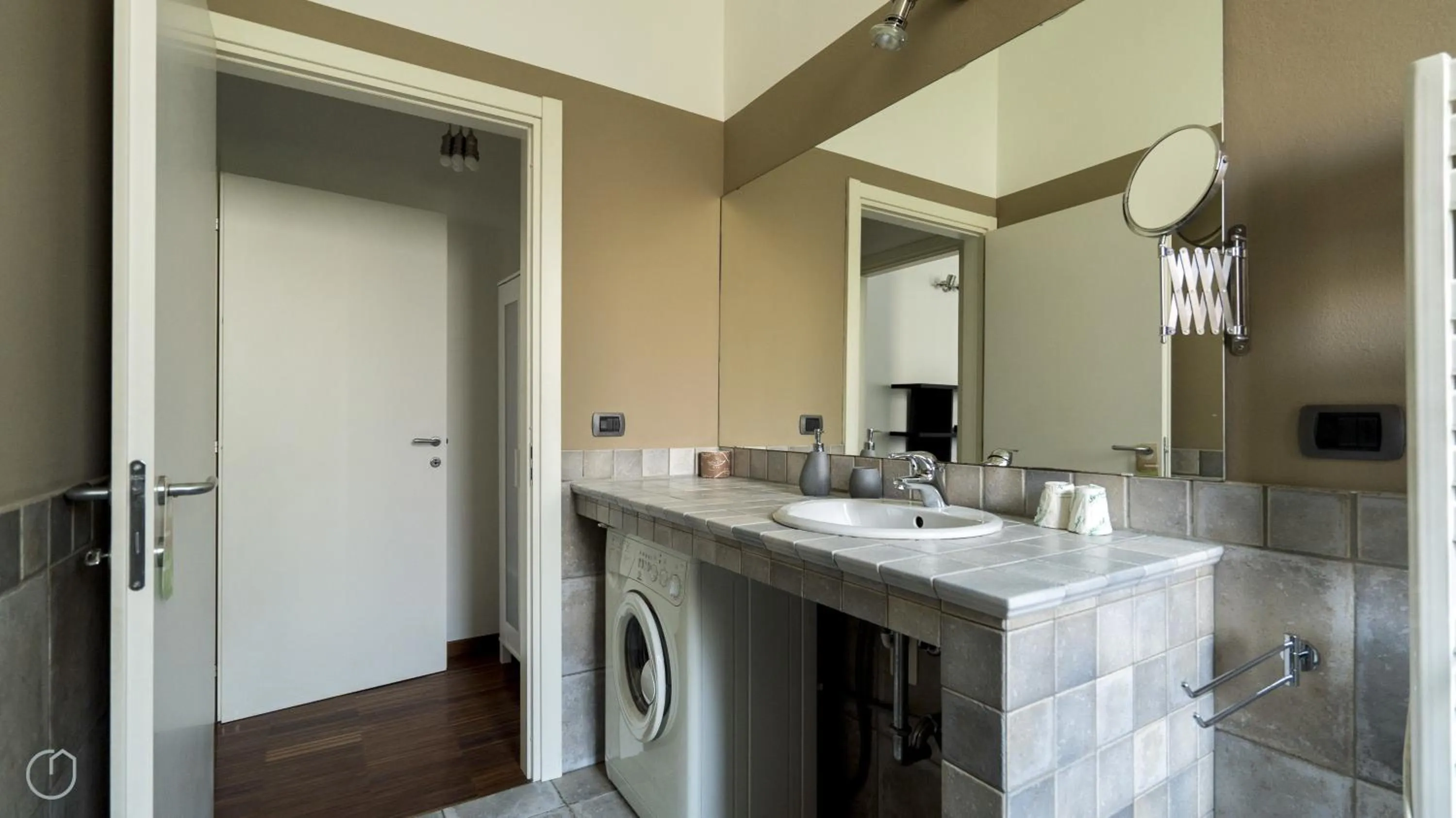 Bathroom in Italianway - Giovanni Pastorelli 4