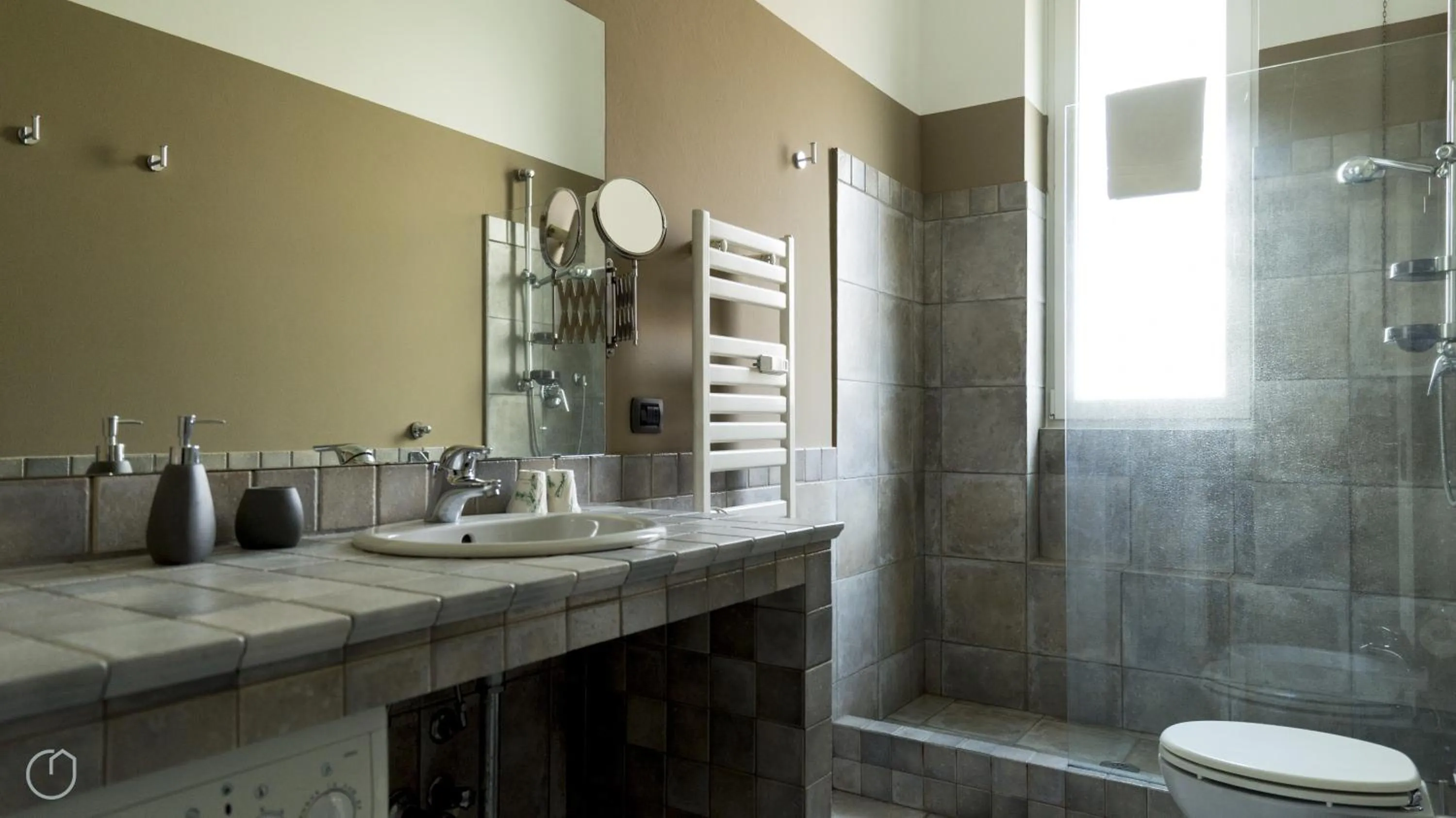 Shower in Italianway - Giovanni Pastorelli 4