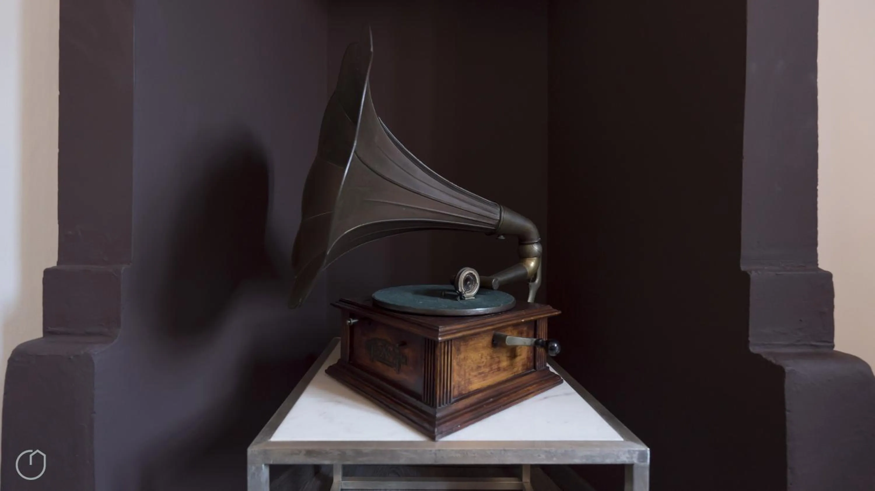 Decorative detail in Italianway-Melzo 12