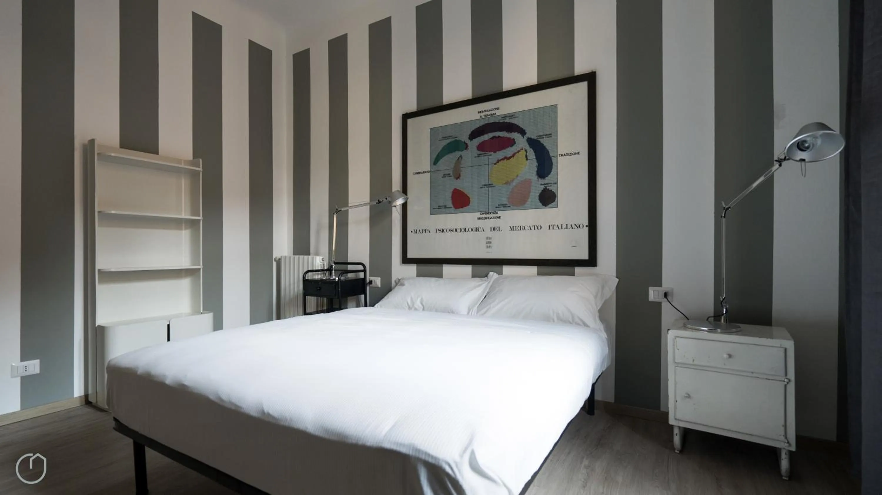 Decorative detail, Bed in Italianway-Melzo 12