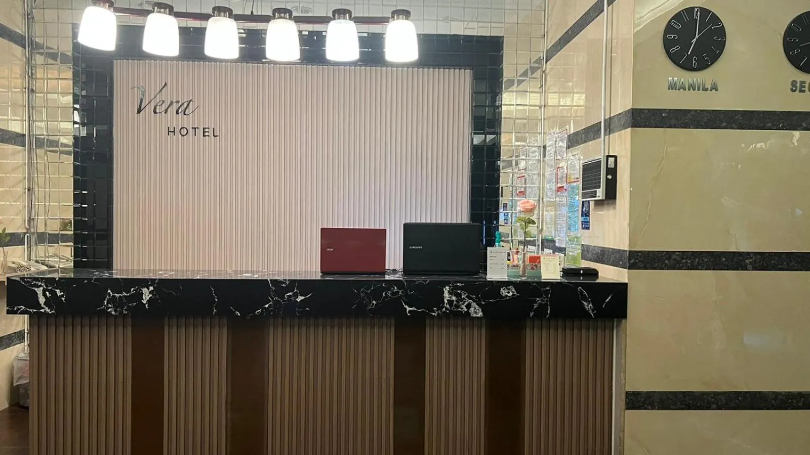 Lobby or reception in Vera Hotel