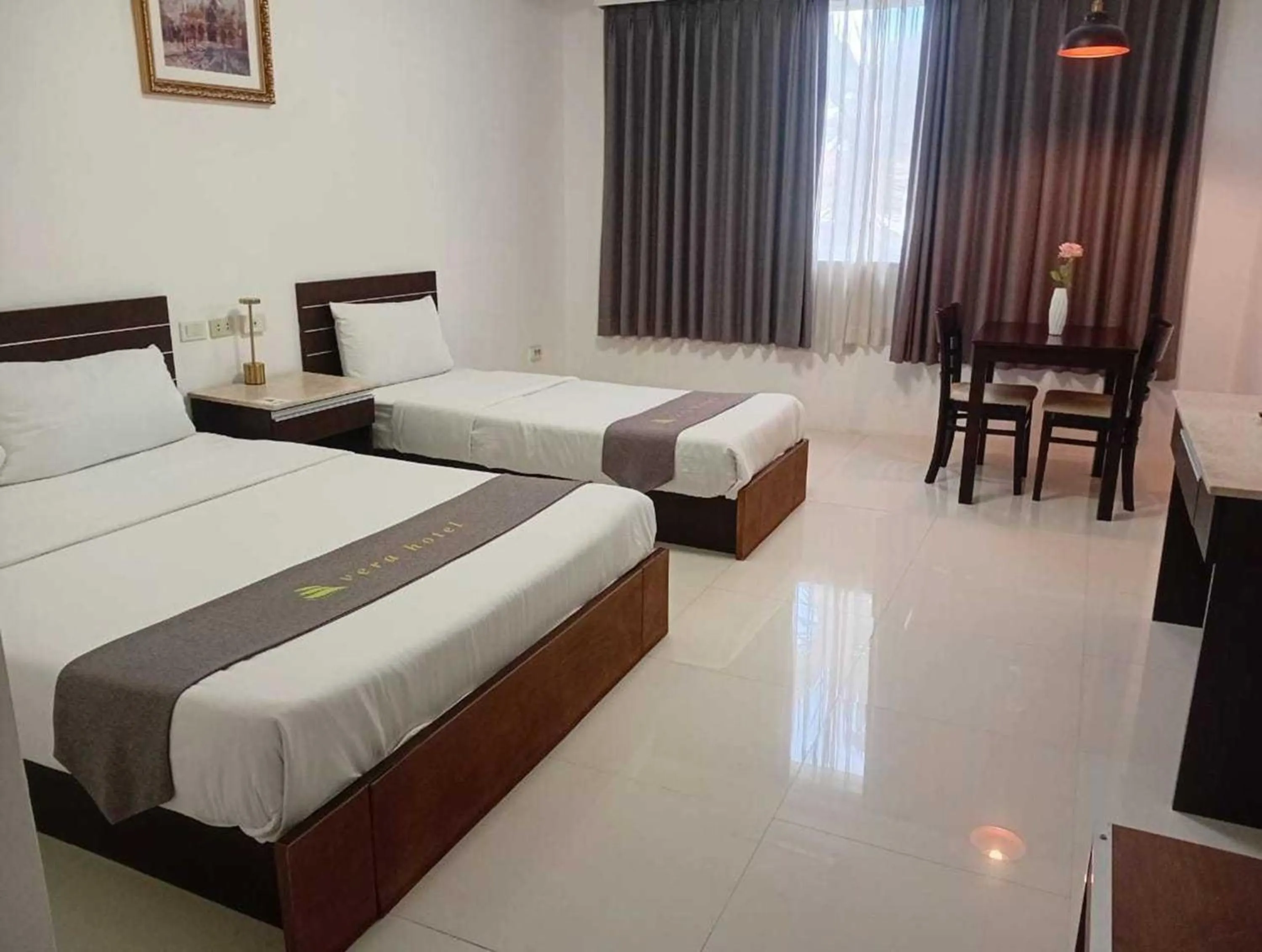 Photo of the whole room, Bed in Townhouse Oak Vera Hotel Near Clark International Airport