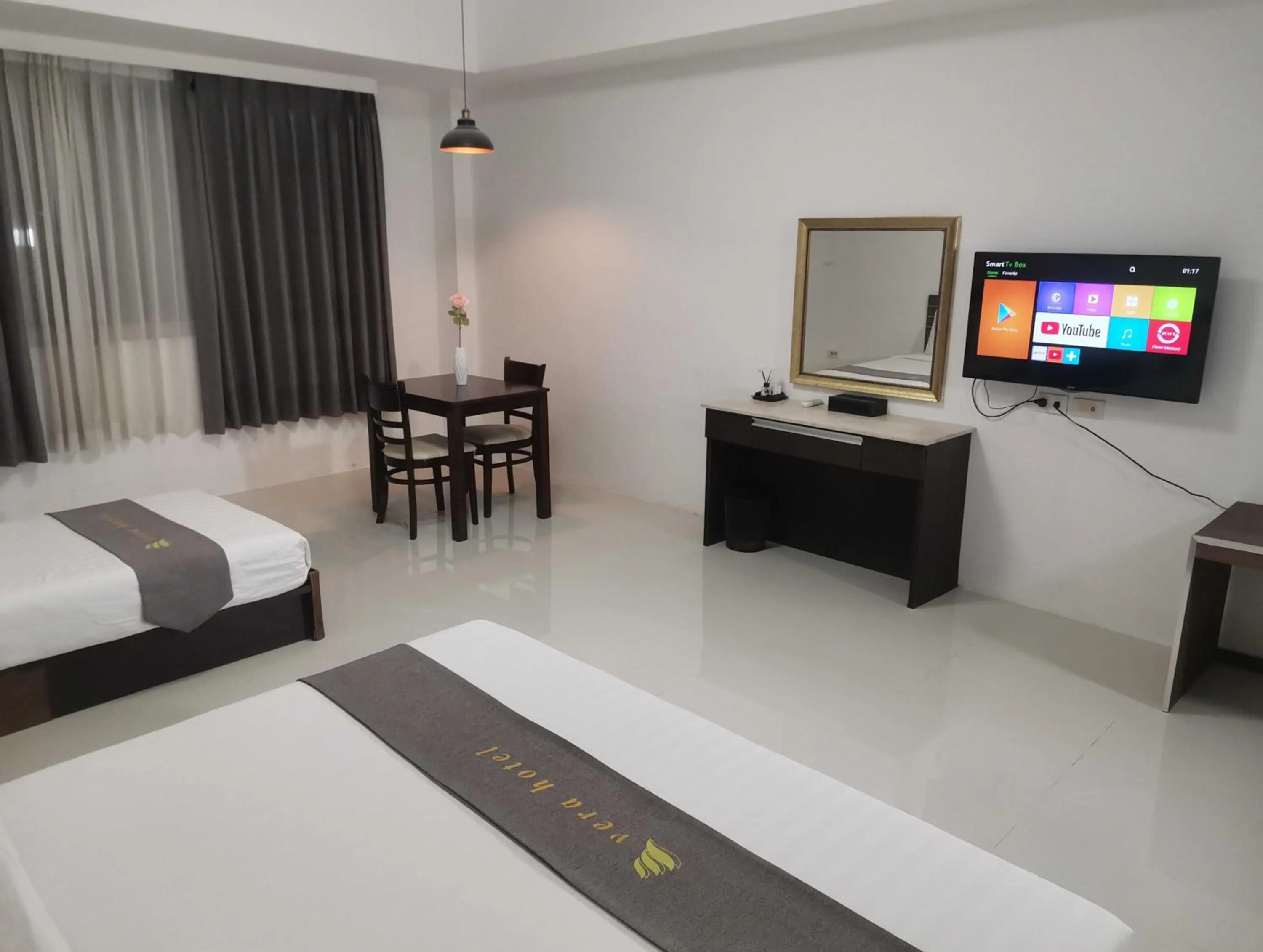 Photo of the whole room, Bed in Townhouse Oak Vera Hotel Near Clark International Airport