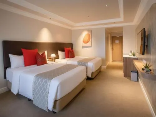 Deluxe Double or Twin Room with Pool View in Vermillion Hotel