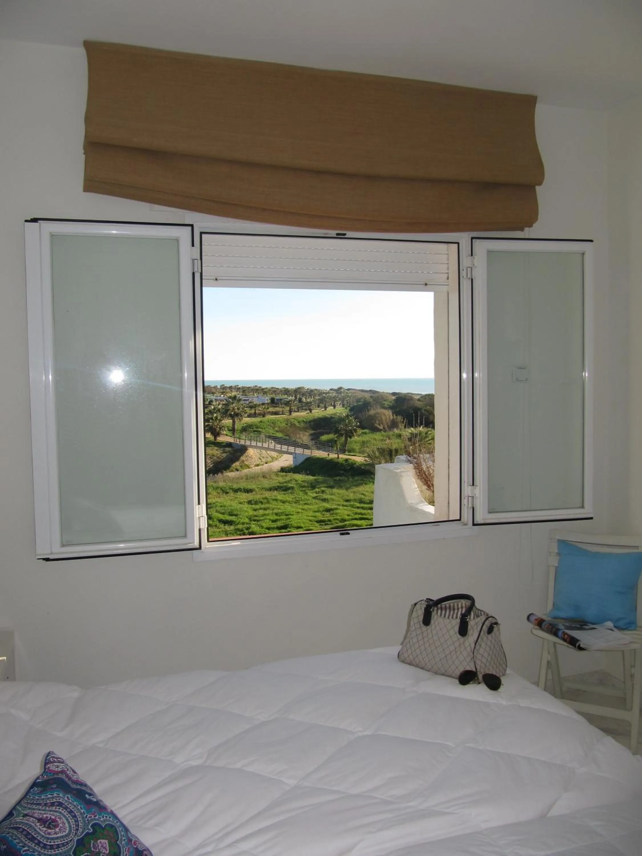 Bedroom, Bed in Life Apartments Costa Ballena
