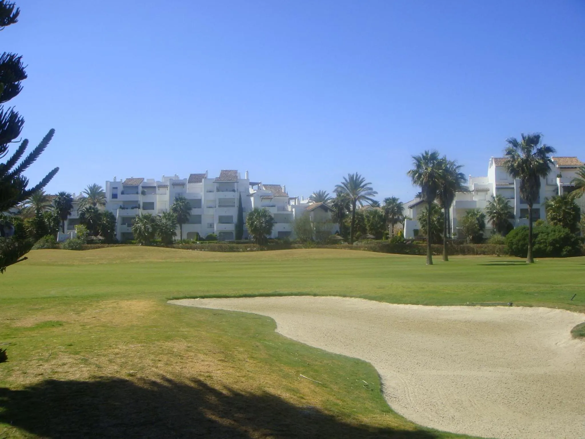 Golfcourse in Life Apartments Costa Ballena