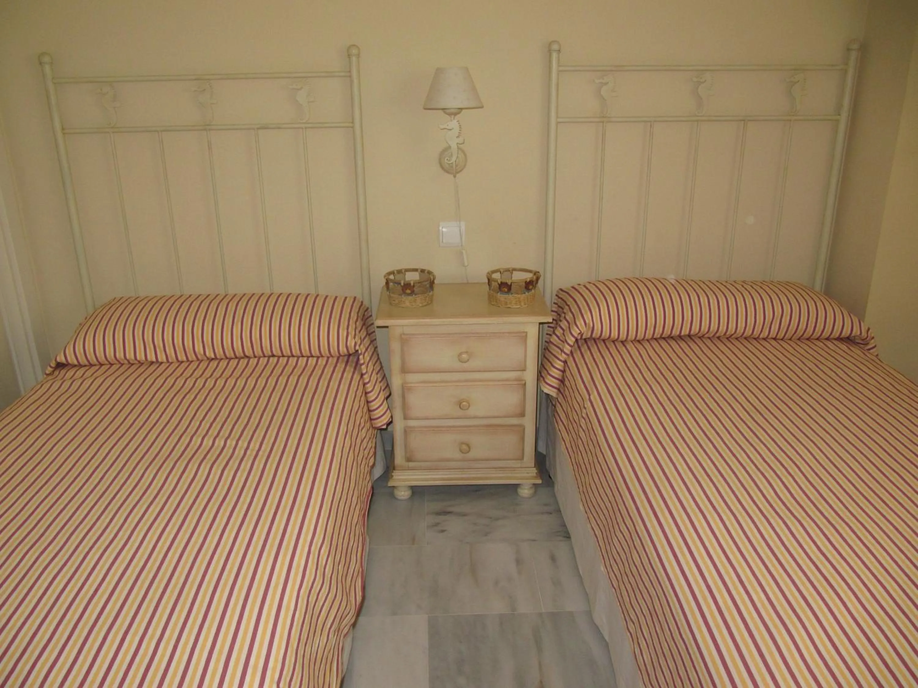 Bedroom, Bed in Life Apartments Costa Ballena