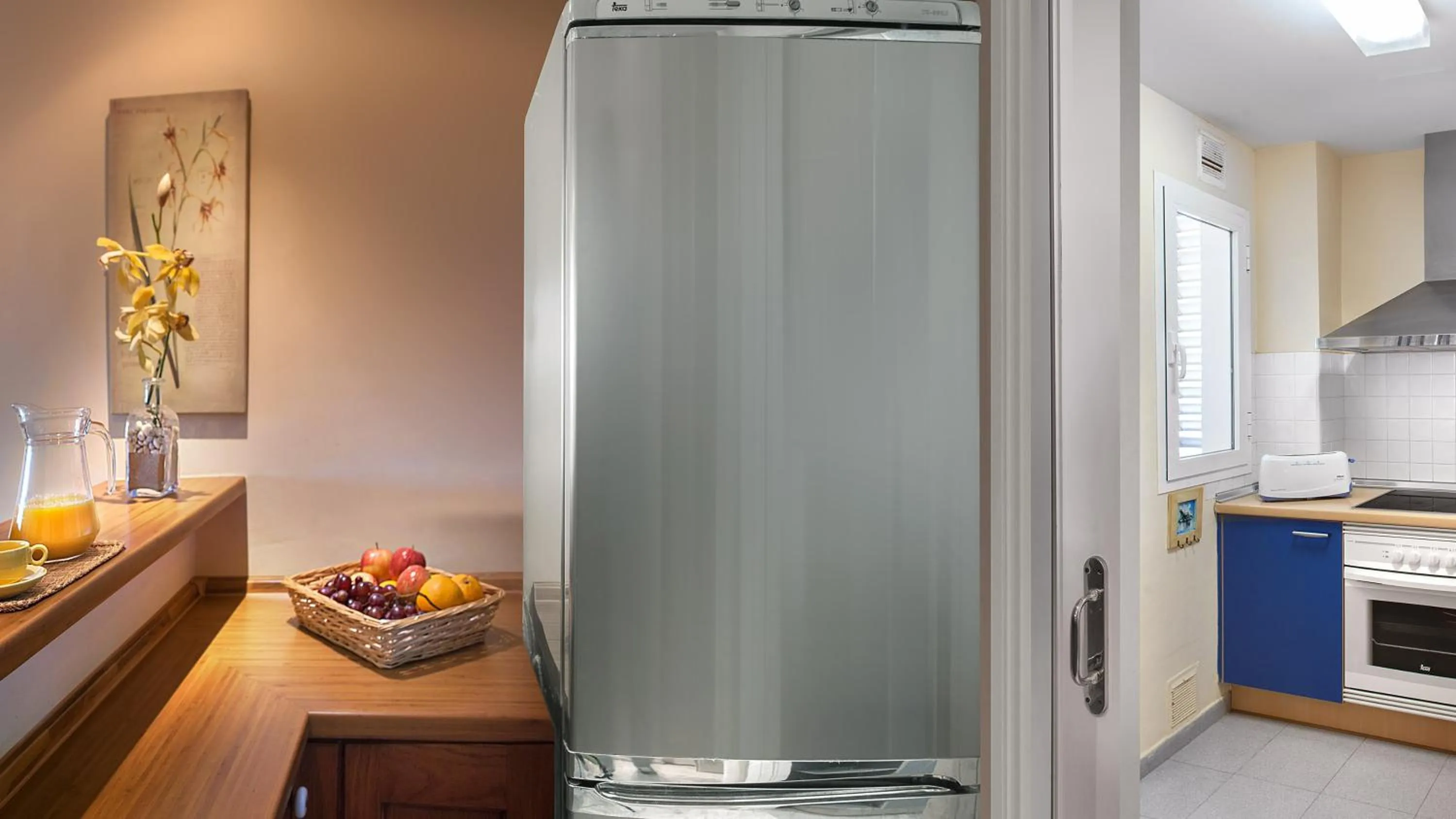 Kitchen or kitchenette in Life Apartments Costa Ballena