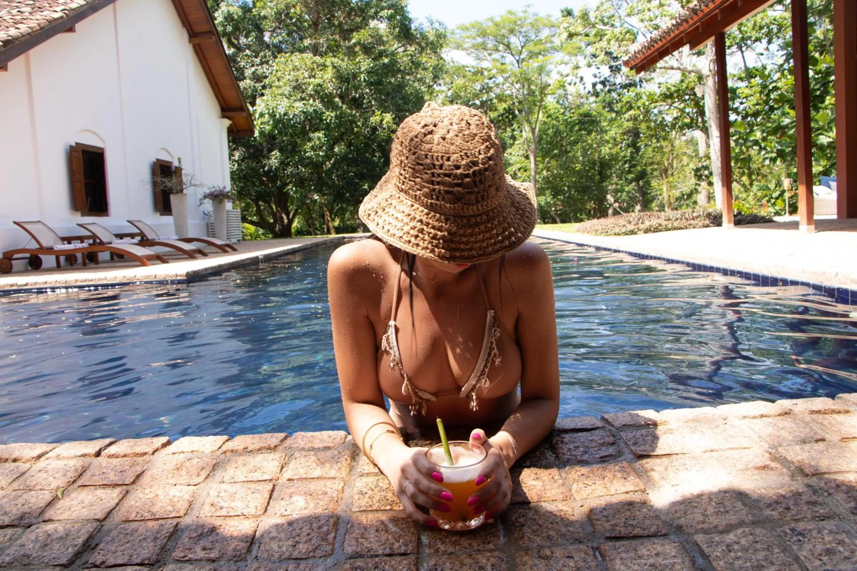 Swimming pool in Maya Tangalle