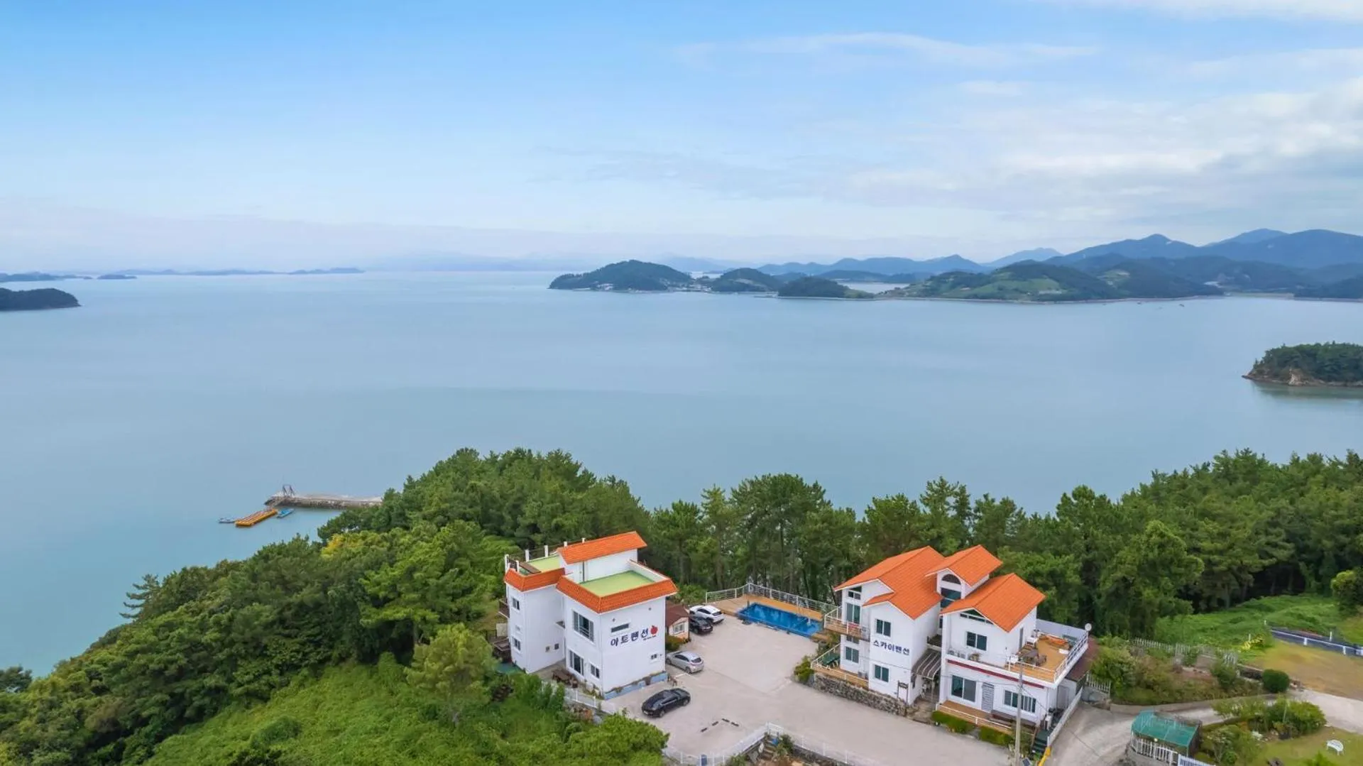 Property building in Yeosu Sky Pension