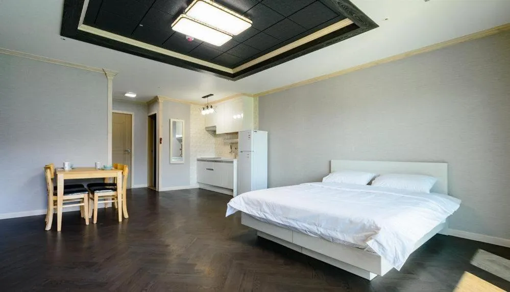 Photo of the whole room, Bed in Yeosu Sora Noeul Pension
