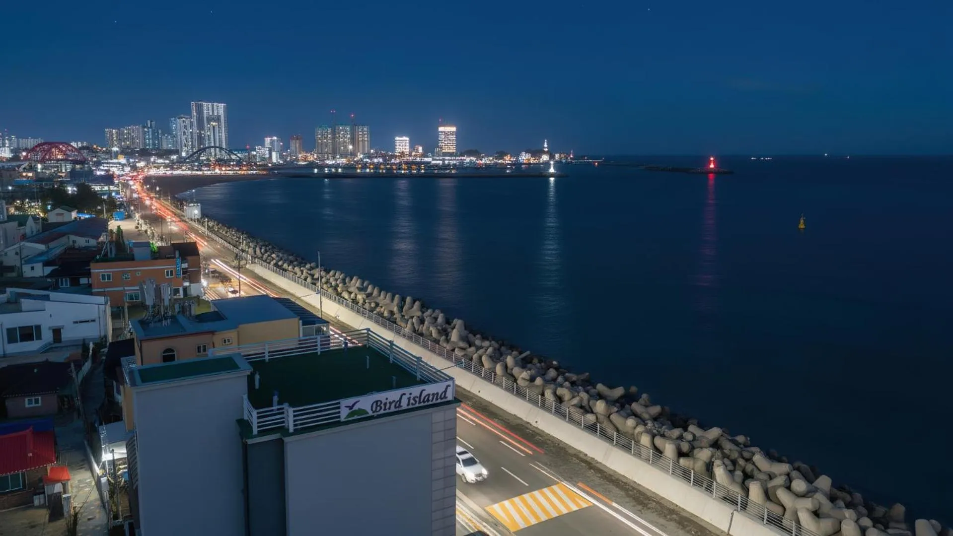 Property building in Sokcho Bird Island Pension