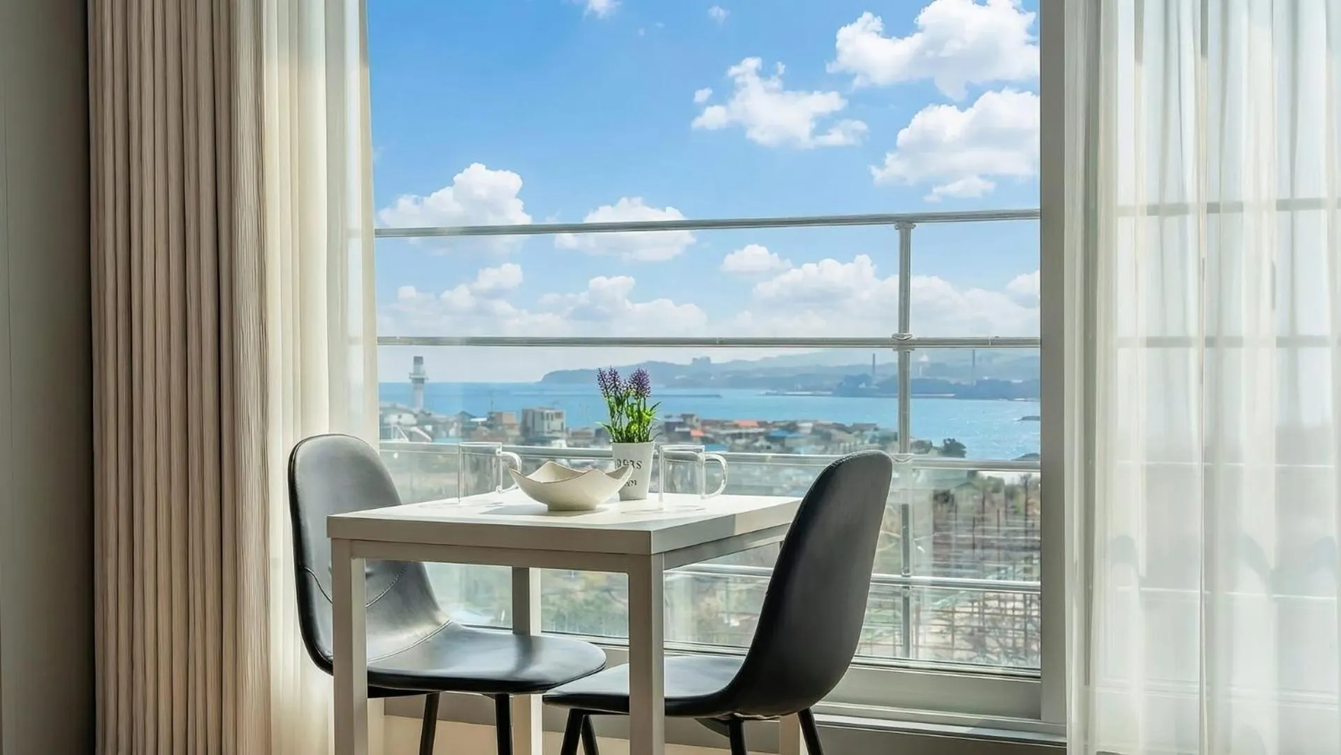 Property building in Donghae Hill Stay Pension