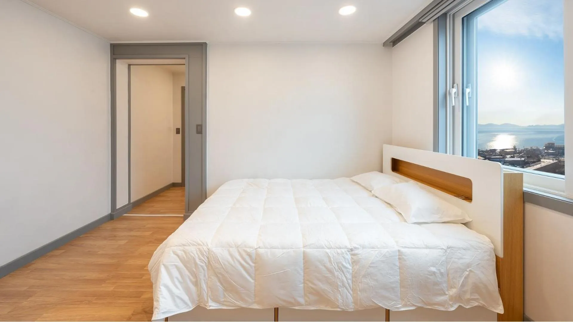 Property building, Bed in Donghae Hill Stay Pension