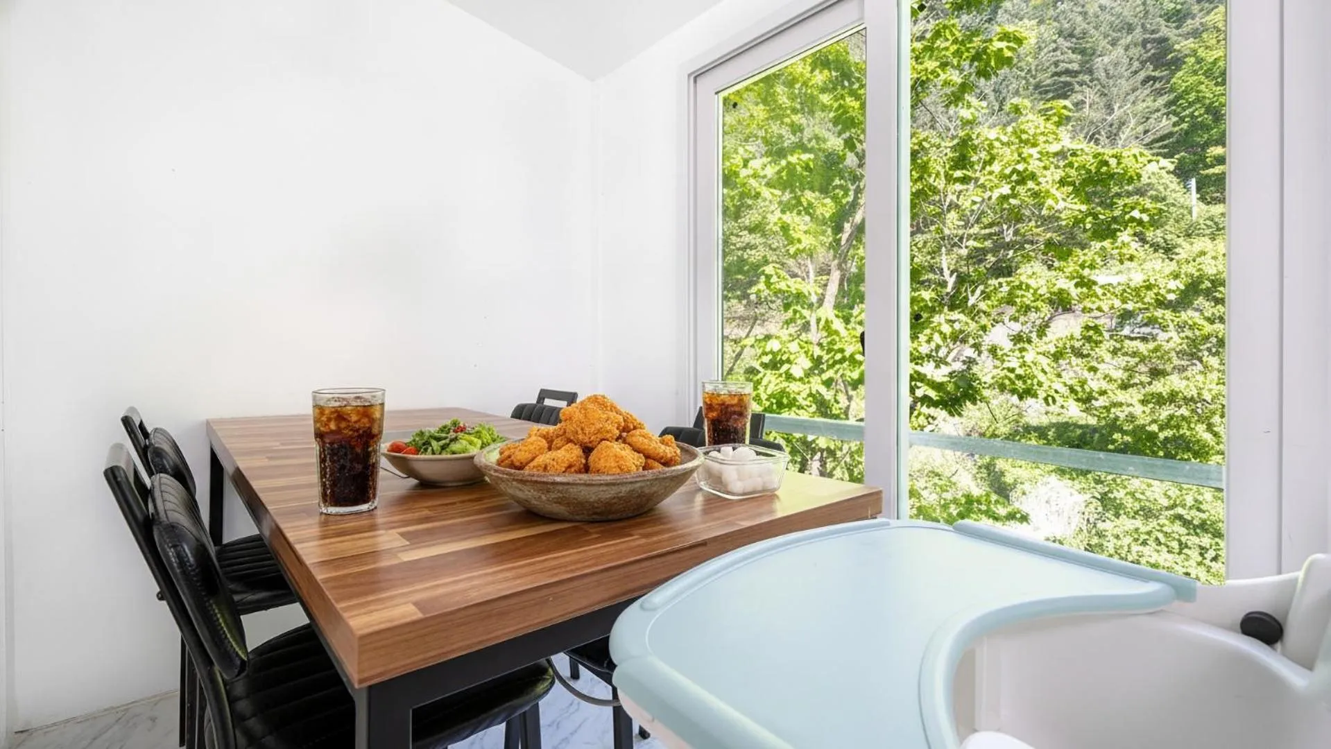 Property building in Gapyeong Wood Valley Kids Pension