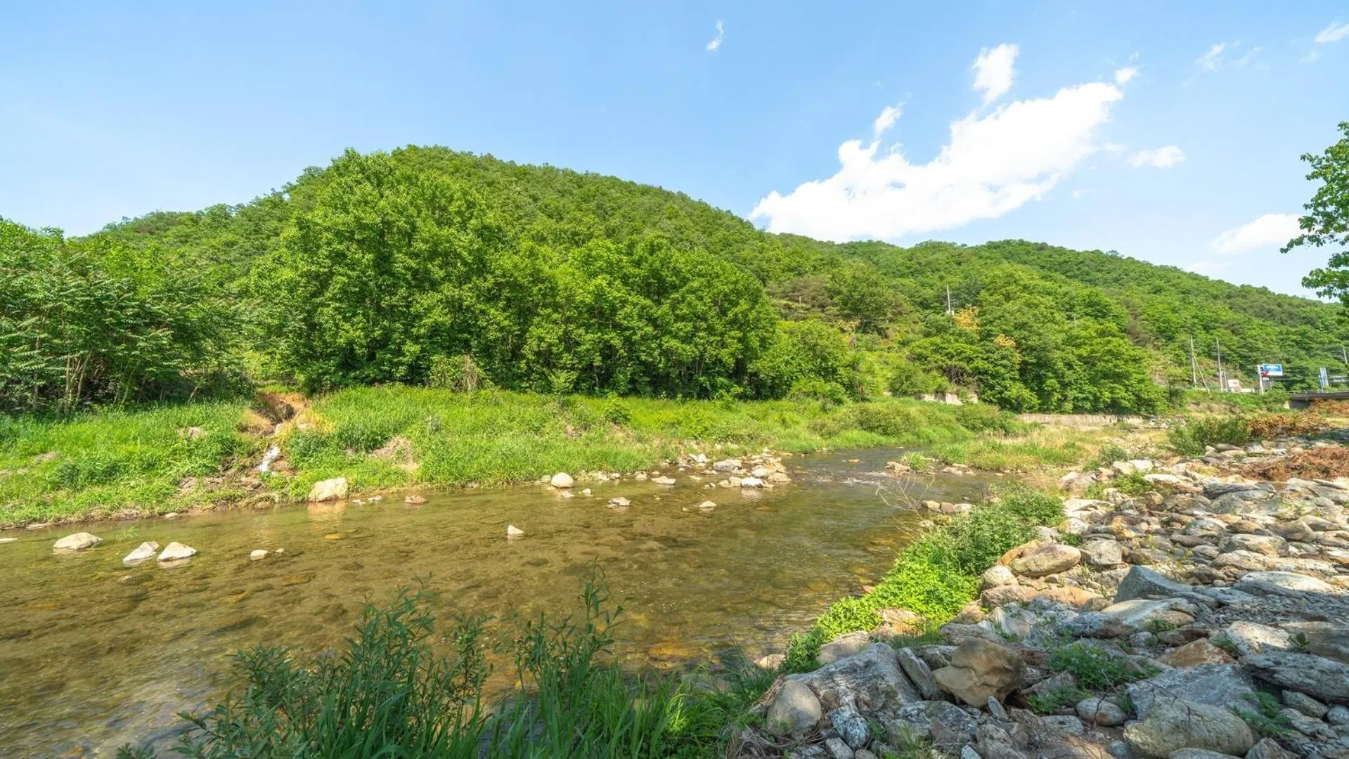 Property building in Yangpyeong Smile Caravan Pension