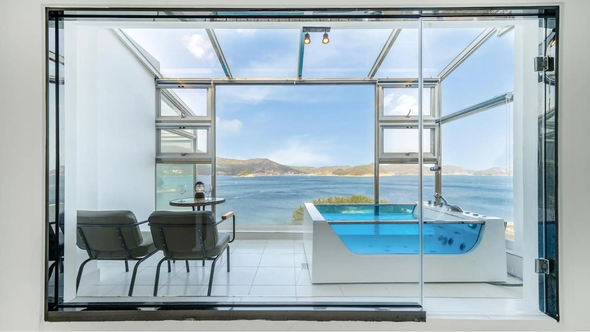 Property building in Geoje Badageurigo Pension