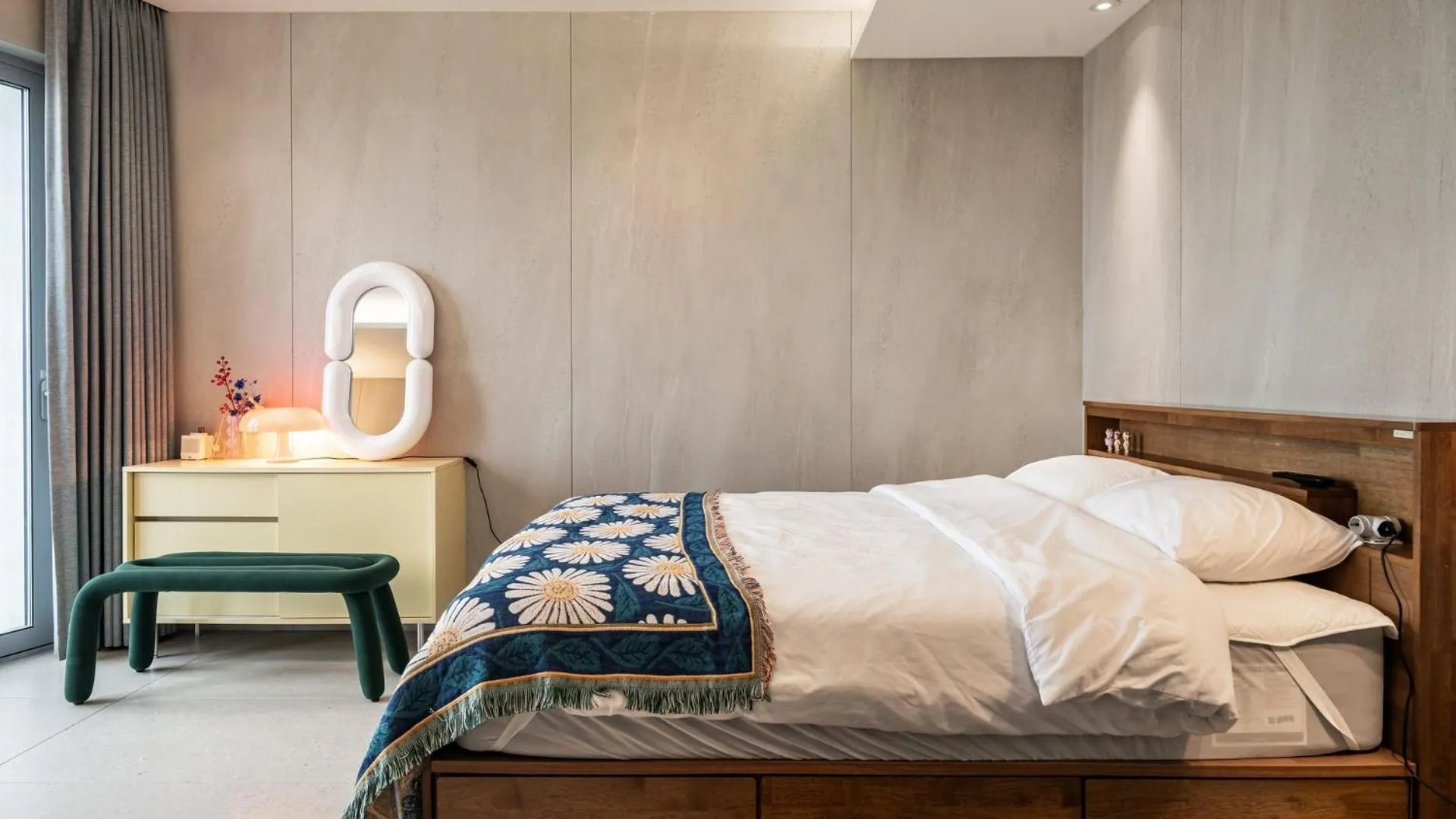 Property building, Bed in Goseong Gyeoulbada Ocean View Pension