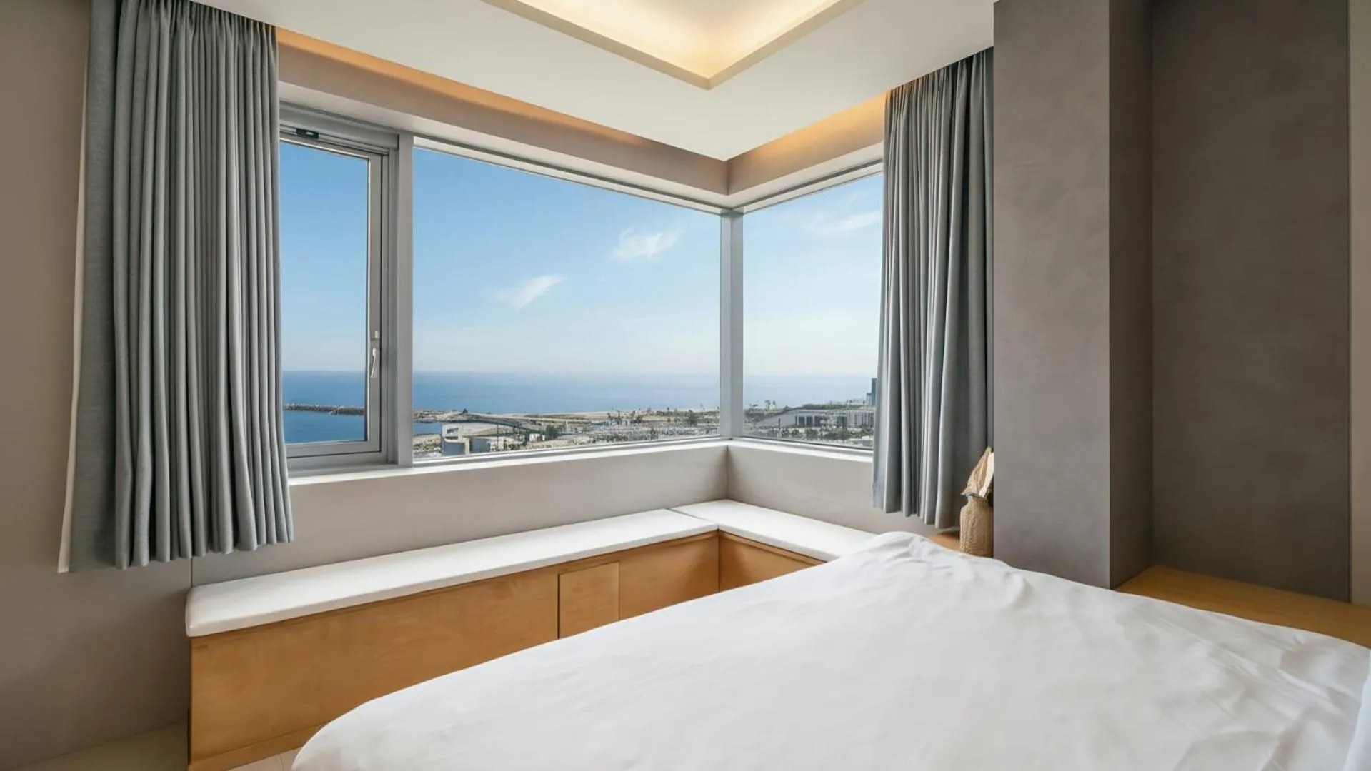 Property building, Bed in Goseong Gyeoulbada Ocean View Pension