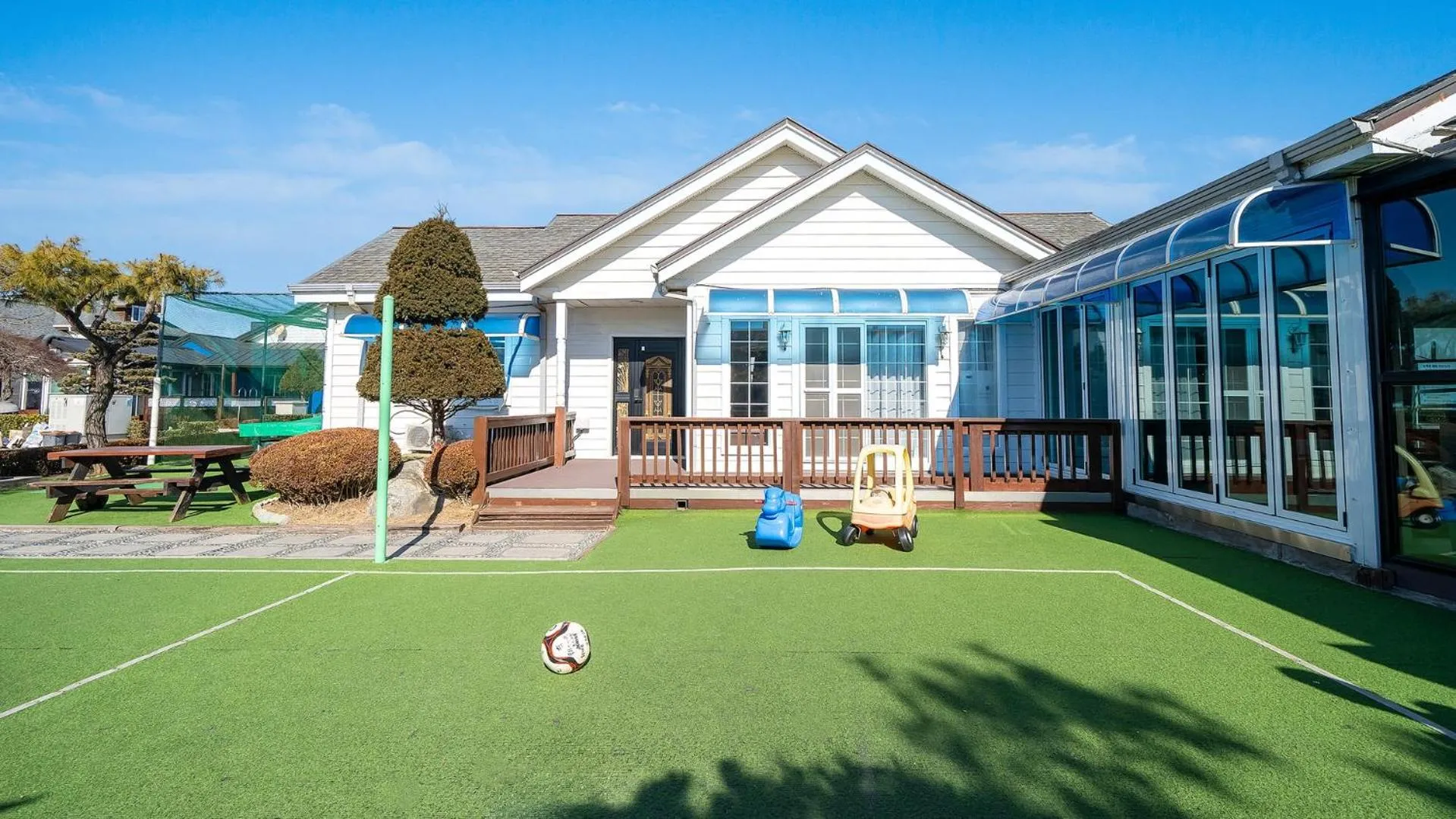 Property building in Daebudo olive Poolvilla pension