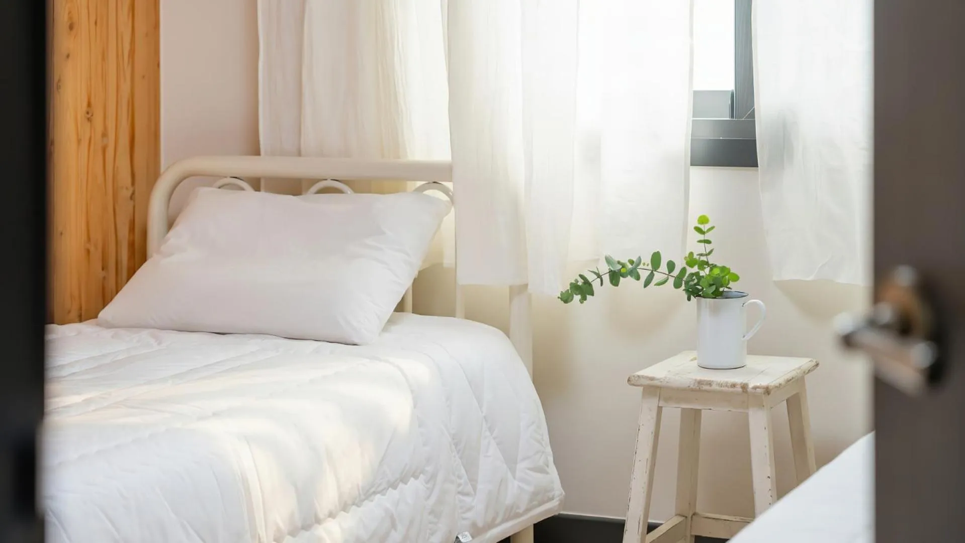 Property building, Bed in Gyeongju Hwangnaminn Pension