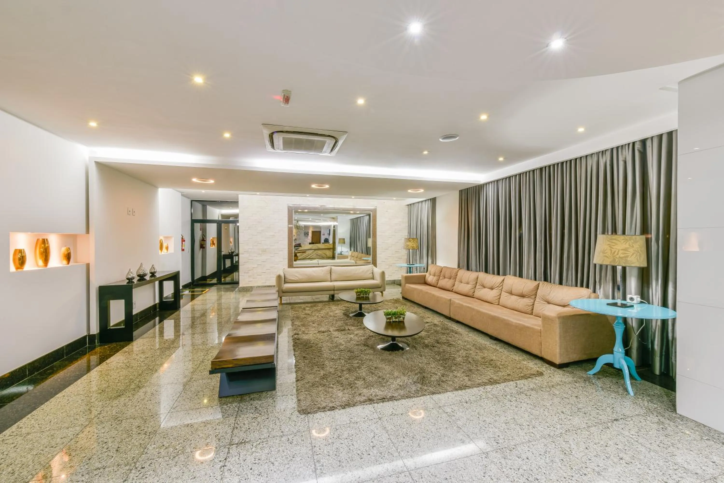 Lobby or reception in Plaza Inn Breeze Aeroporto