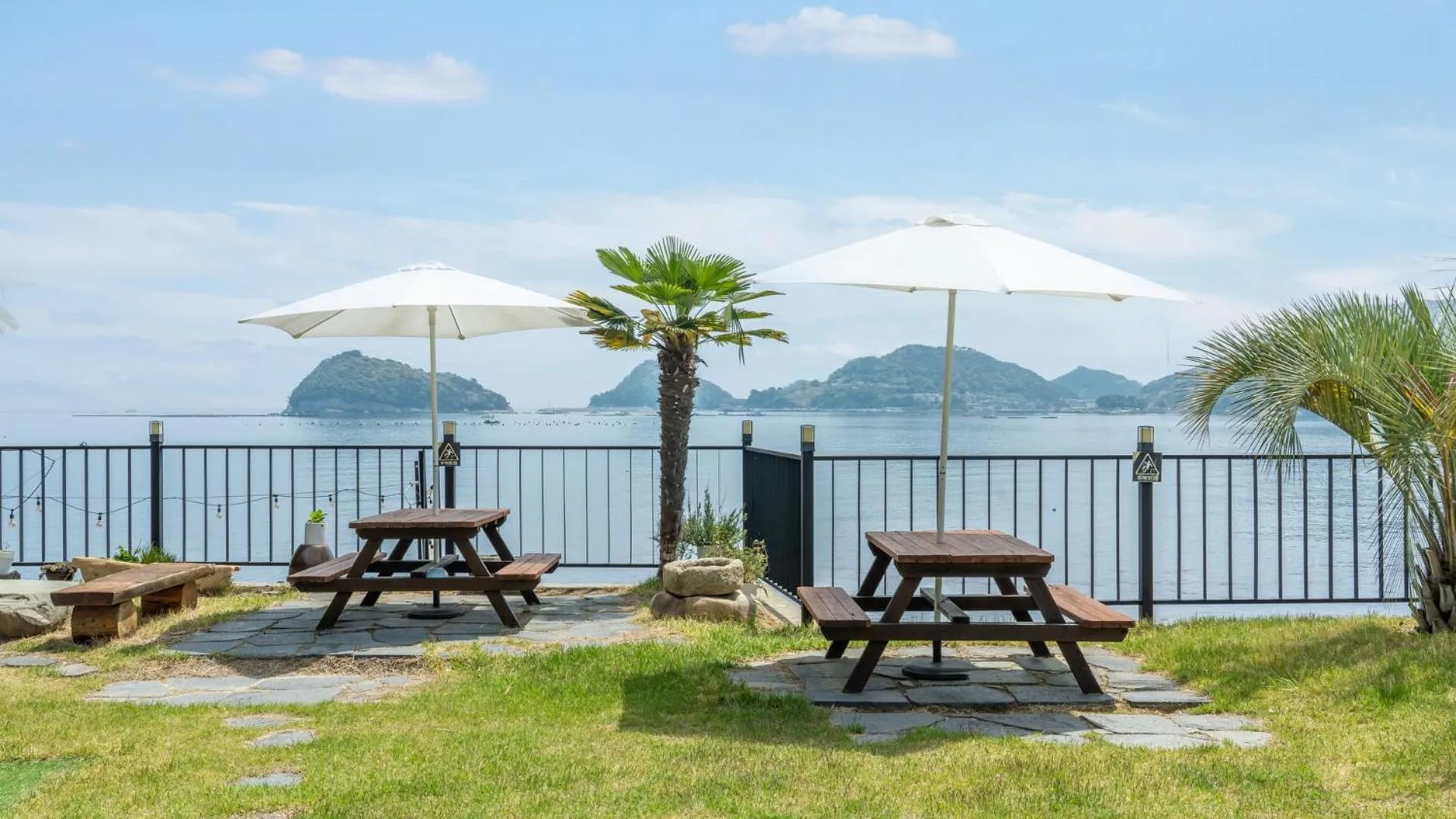 Property building in namhae sea stay N pet pension