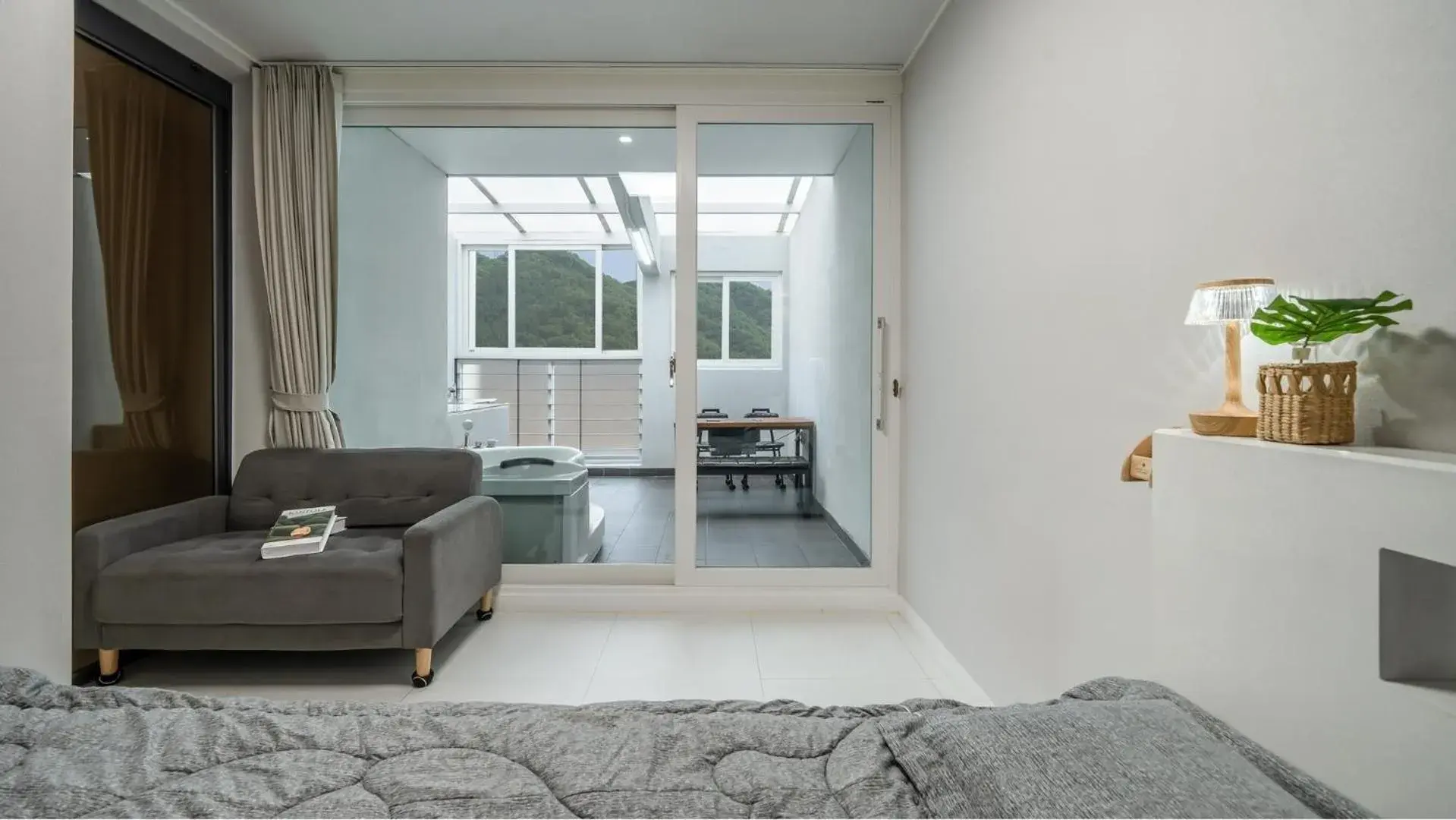 Gyeongju Modern Pool Villa Gyeongju Modern Pool Villa