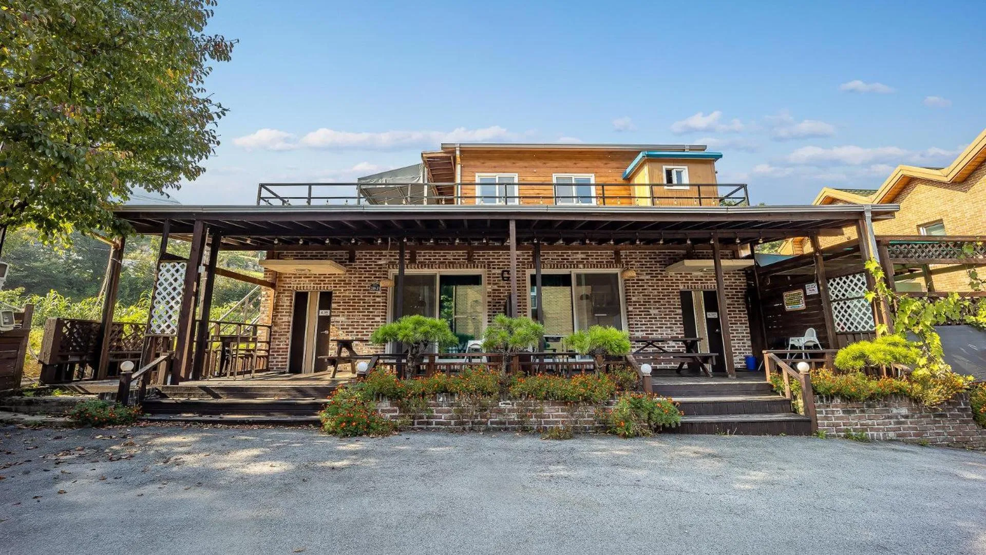 Property building in Namyangju HAIMOM Family Pension Black