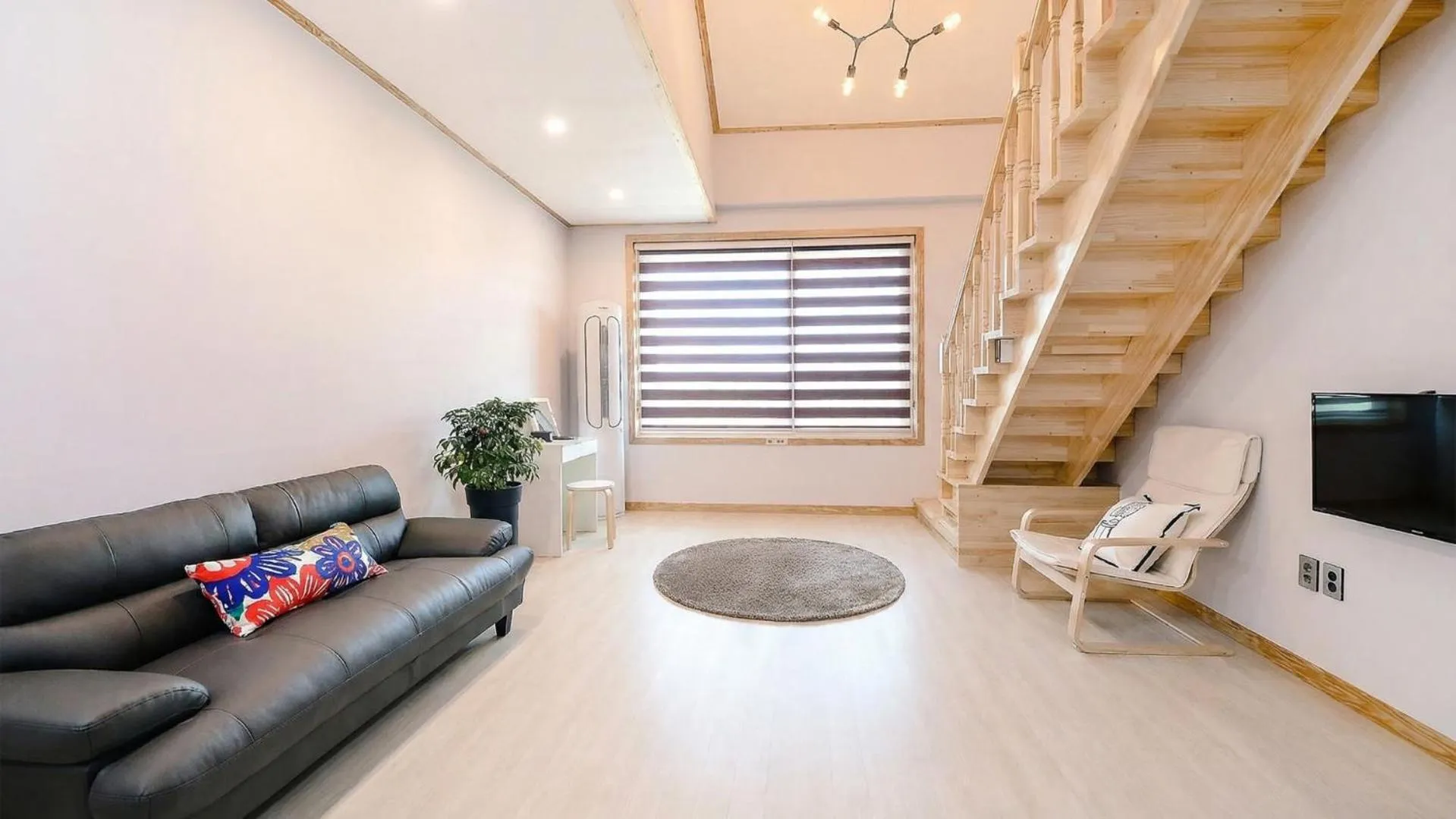 Property building in Gangneung Raon Pension