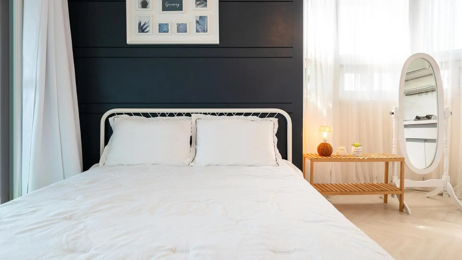 Property building, Bed in Taean anmyeondo hwangdo ilmare Pension