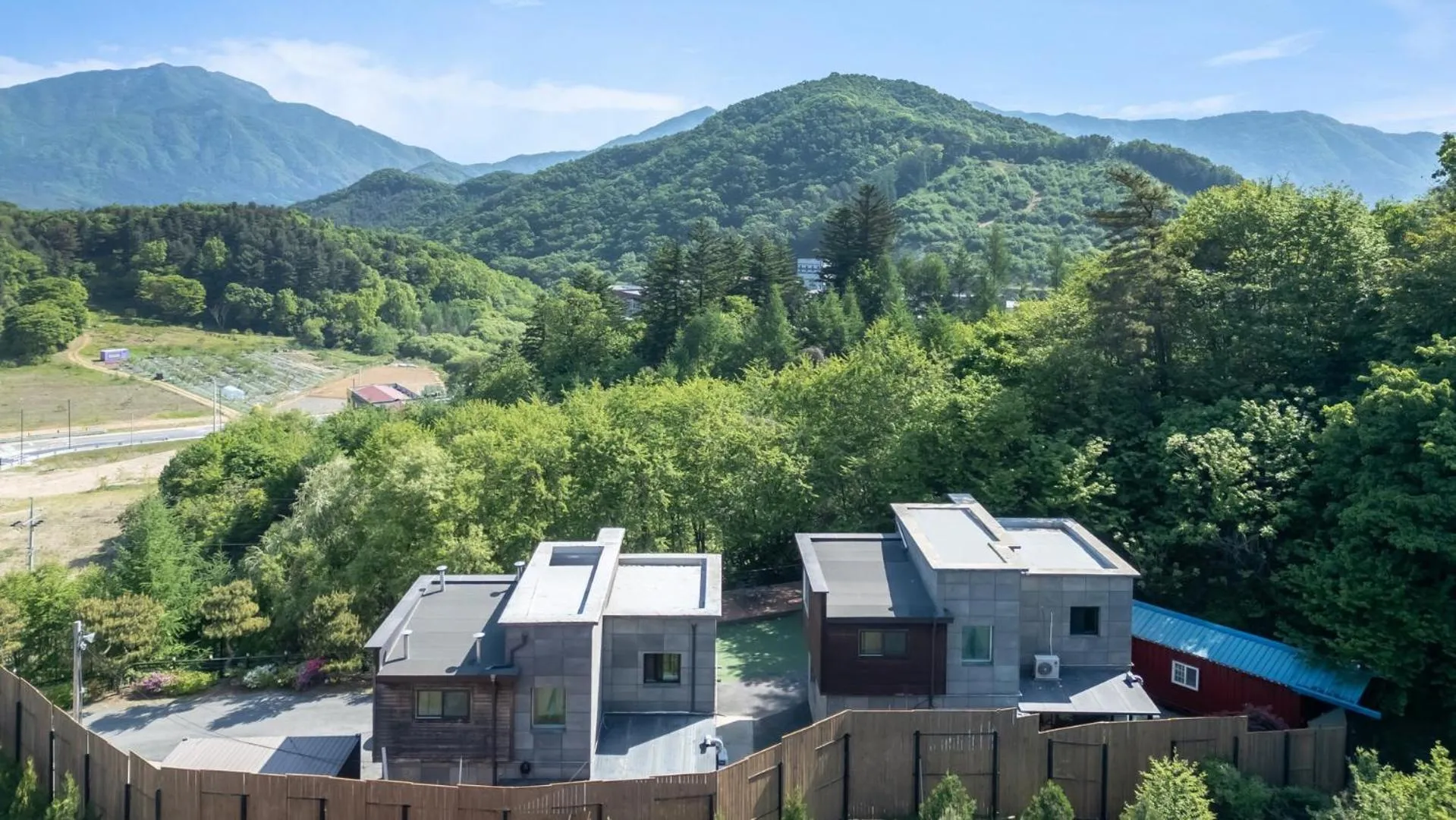 Property building in Namyangju Fourseason Poolvilla