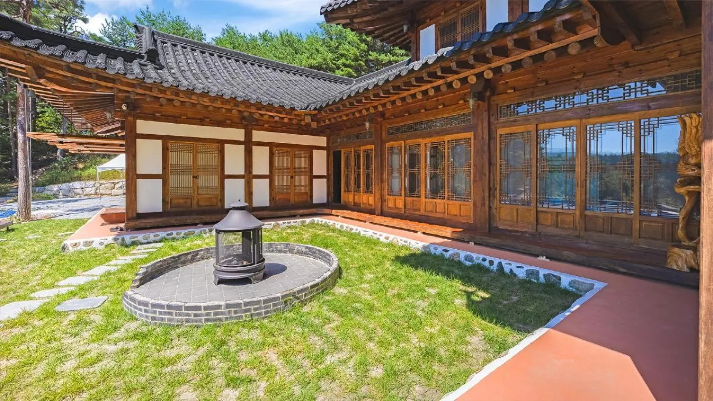 Property building in Gangneung Booyoonok Hanok Pension