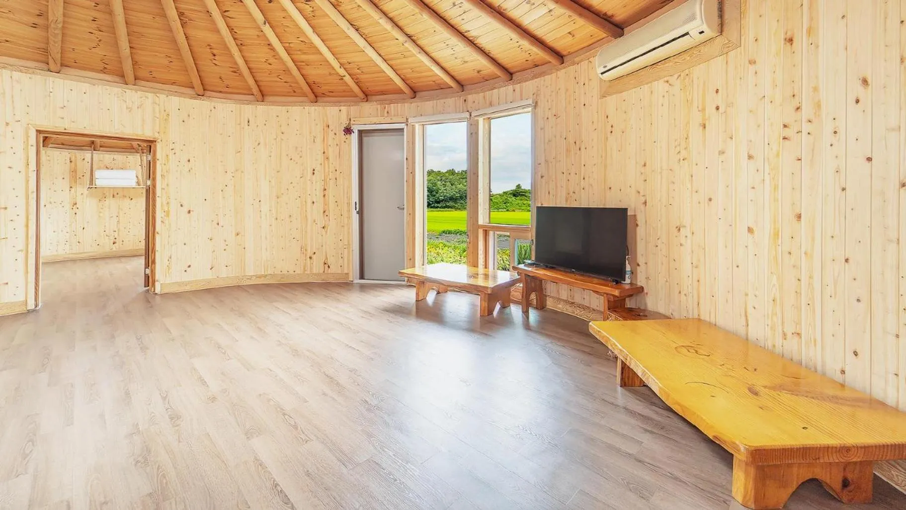 Property building in Taean Todamgil Pension