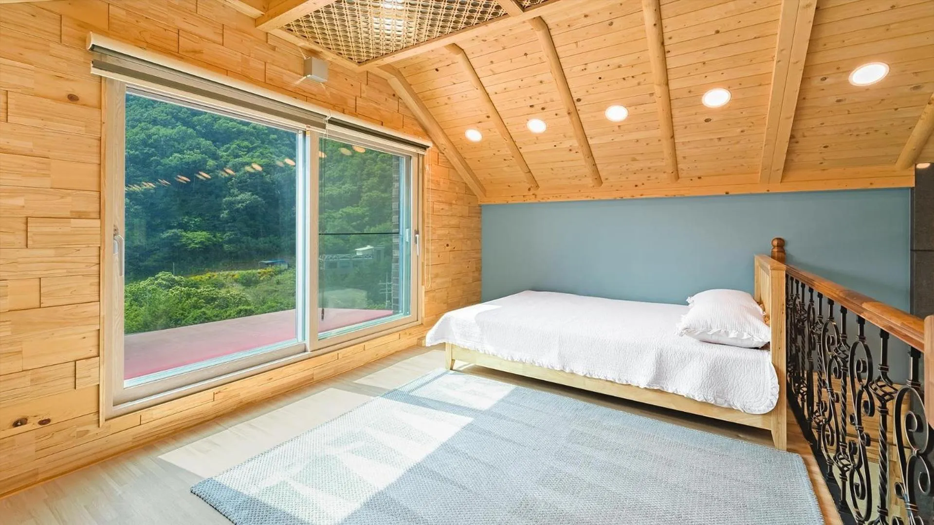 Property building, Bed in Gapyeong PangPang Pension