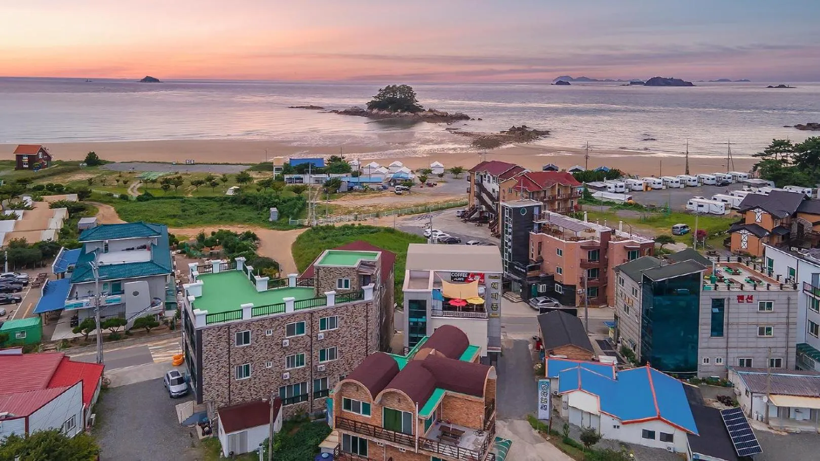 Property building in taean happyzonepension