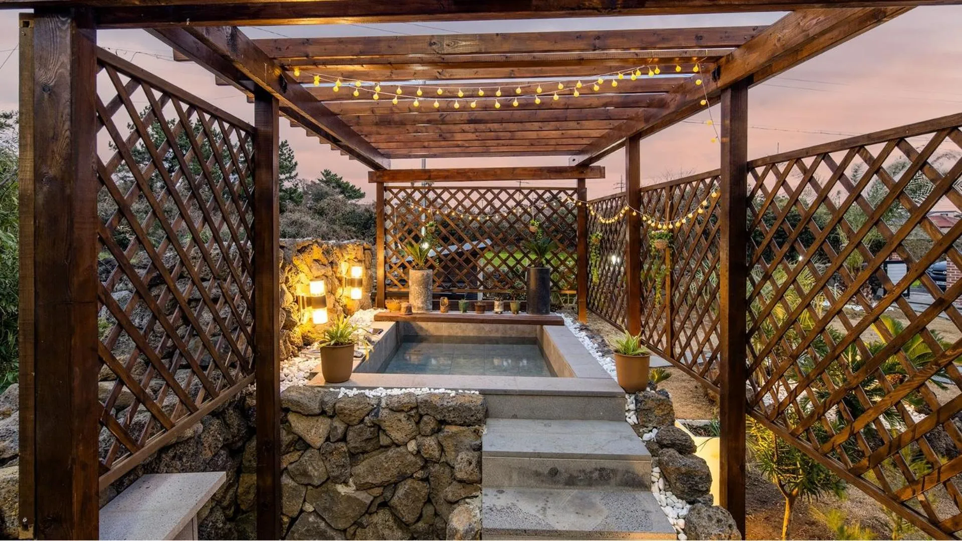 Property building in Jeju Stay Rowoon Dockchae Pension